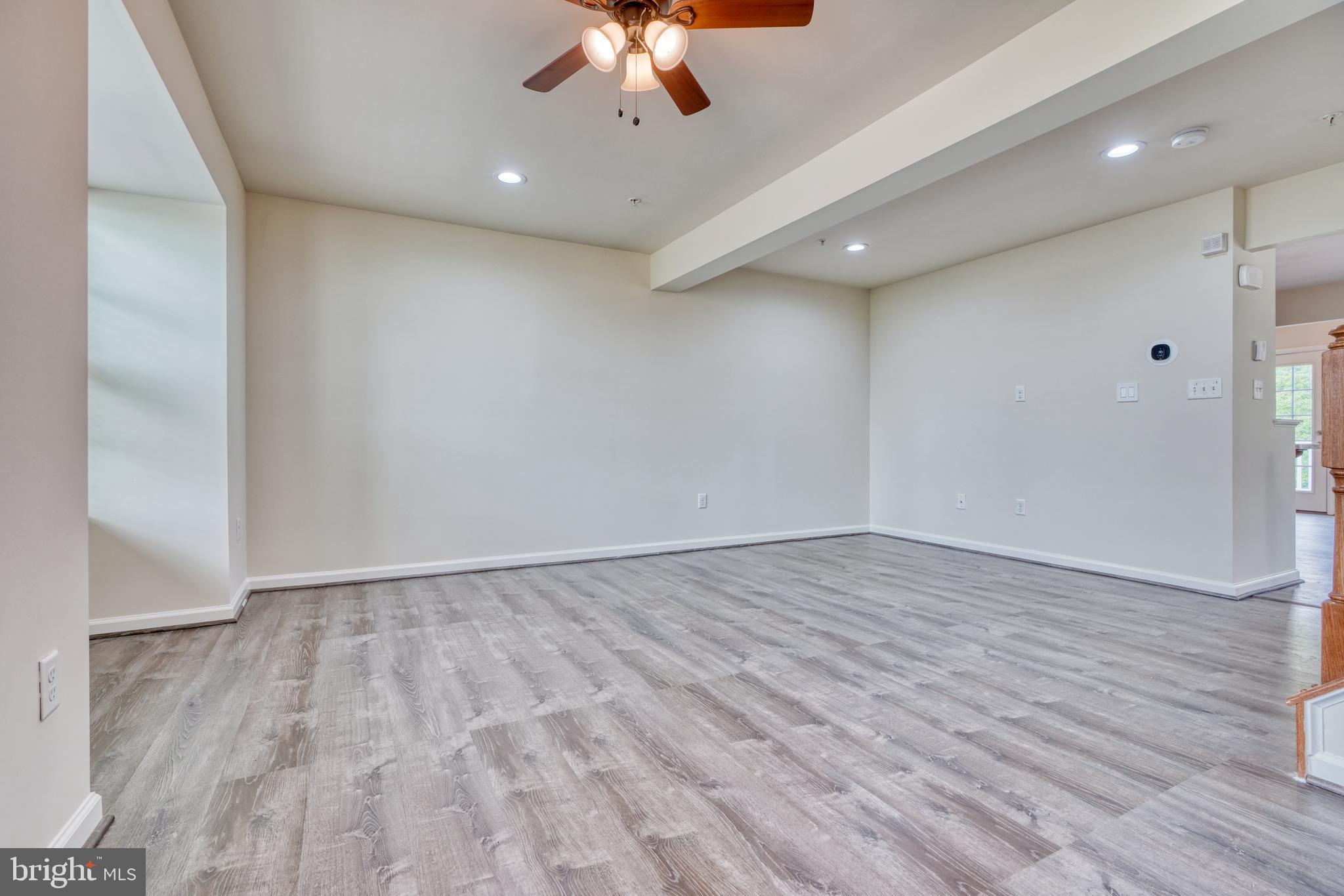 VILLAGE TOWNS - Residential