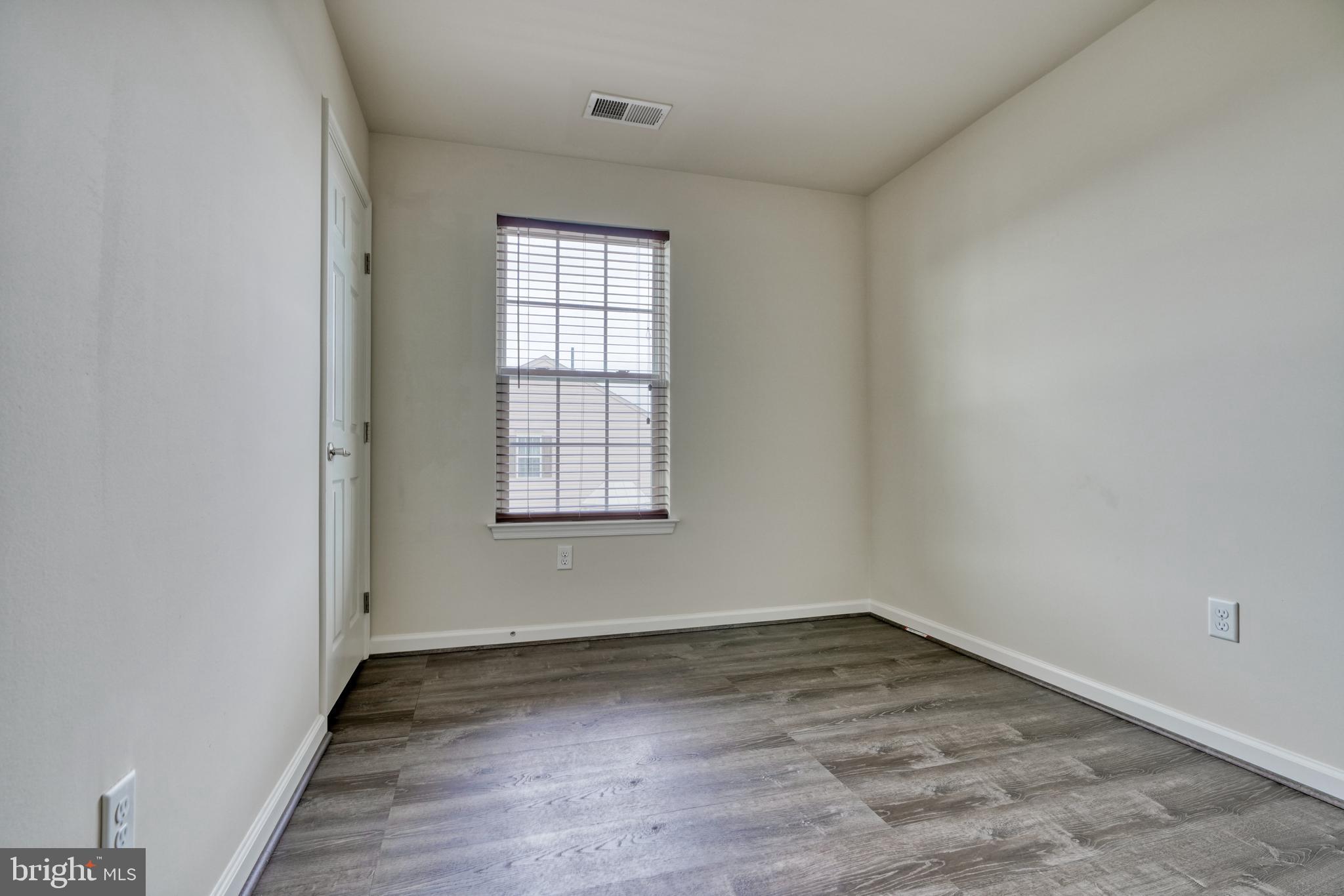 VILLAGE TOWNS - Residential