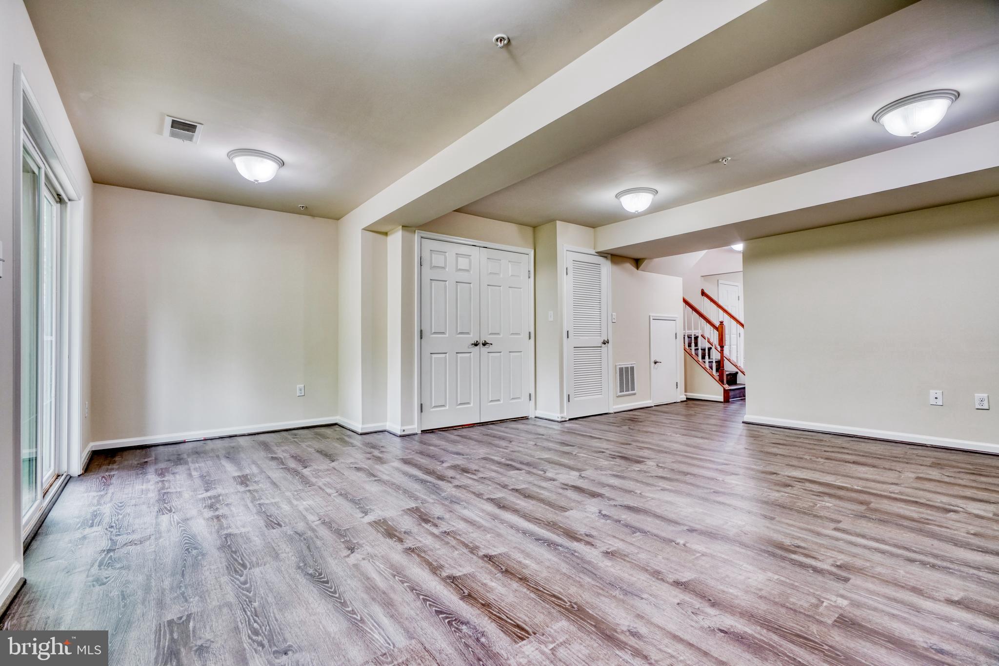 VILLAGE TOWNS - Residential