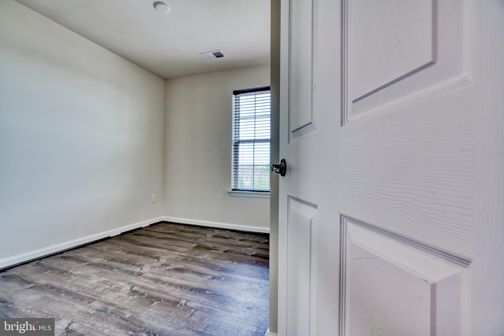 VILLAGE TOWNS - Residential