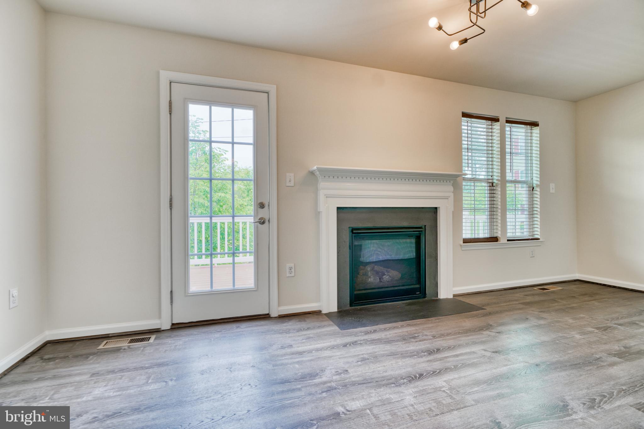 VILLAGE TOWNS - Residential