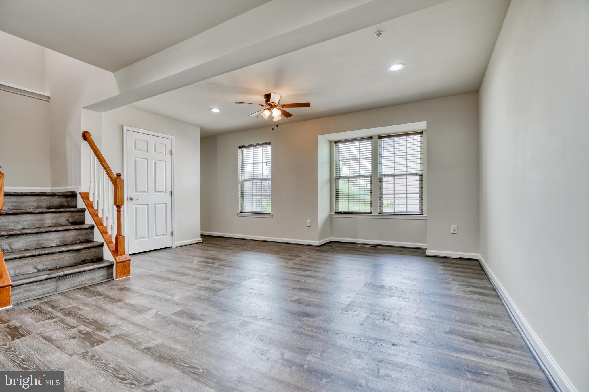 VILLAGE TOWNS - Residential