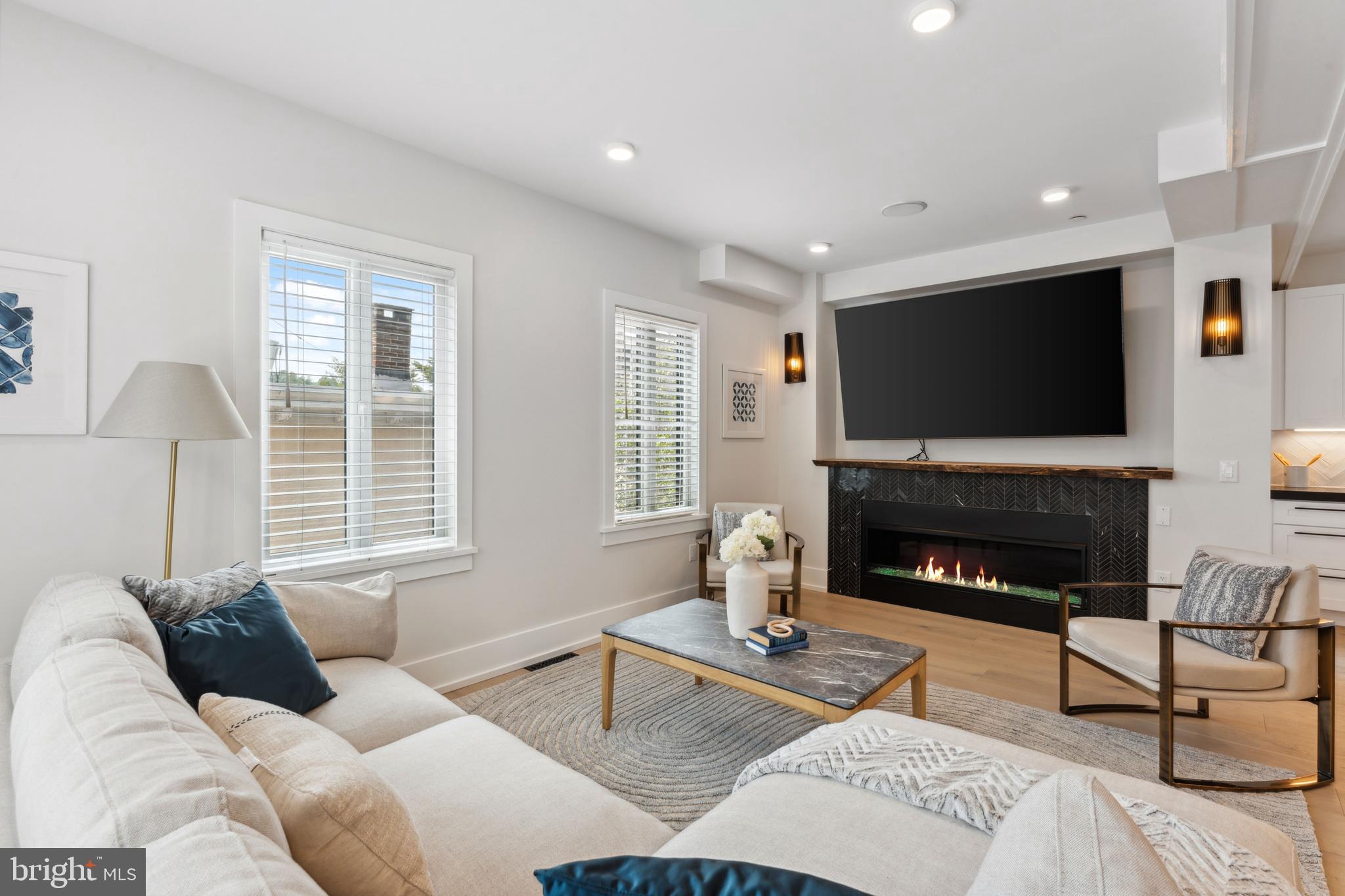 MANAYUNK - Residential