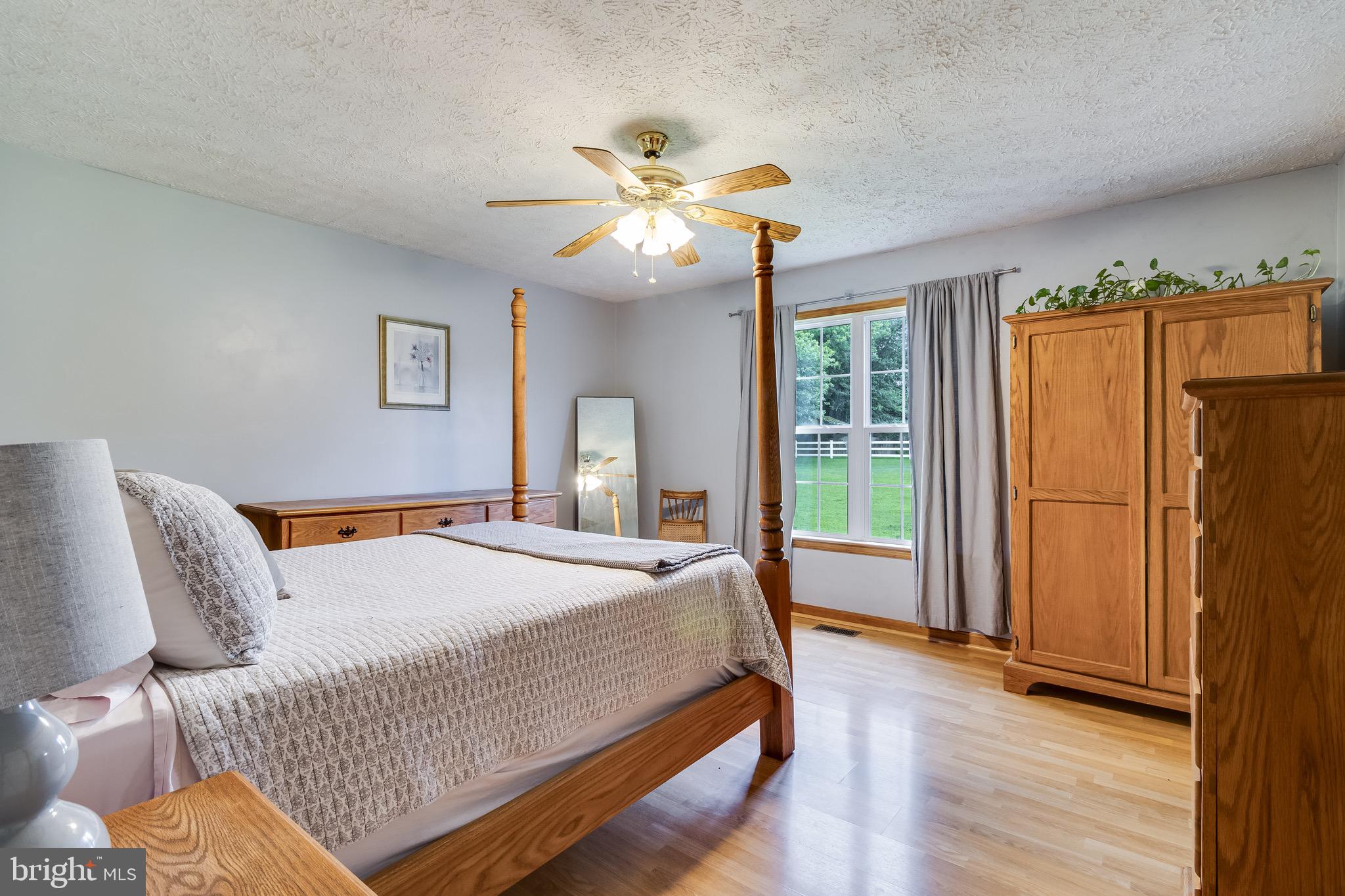 RESURRECTION MANOR - Residential