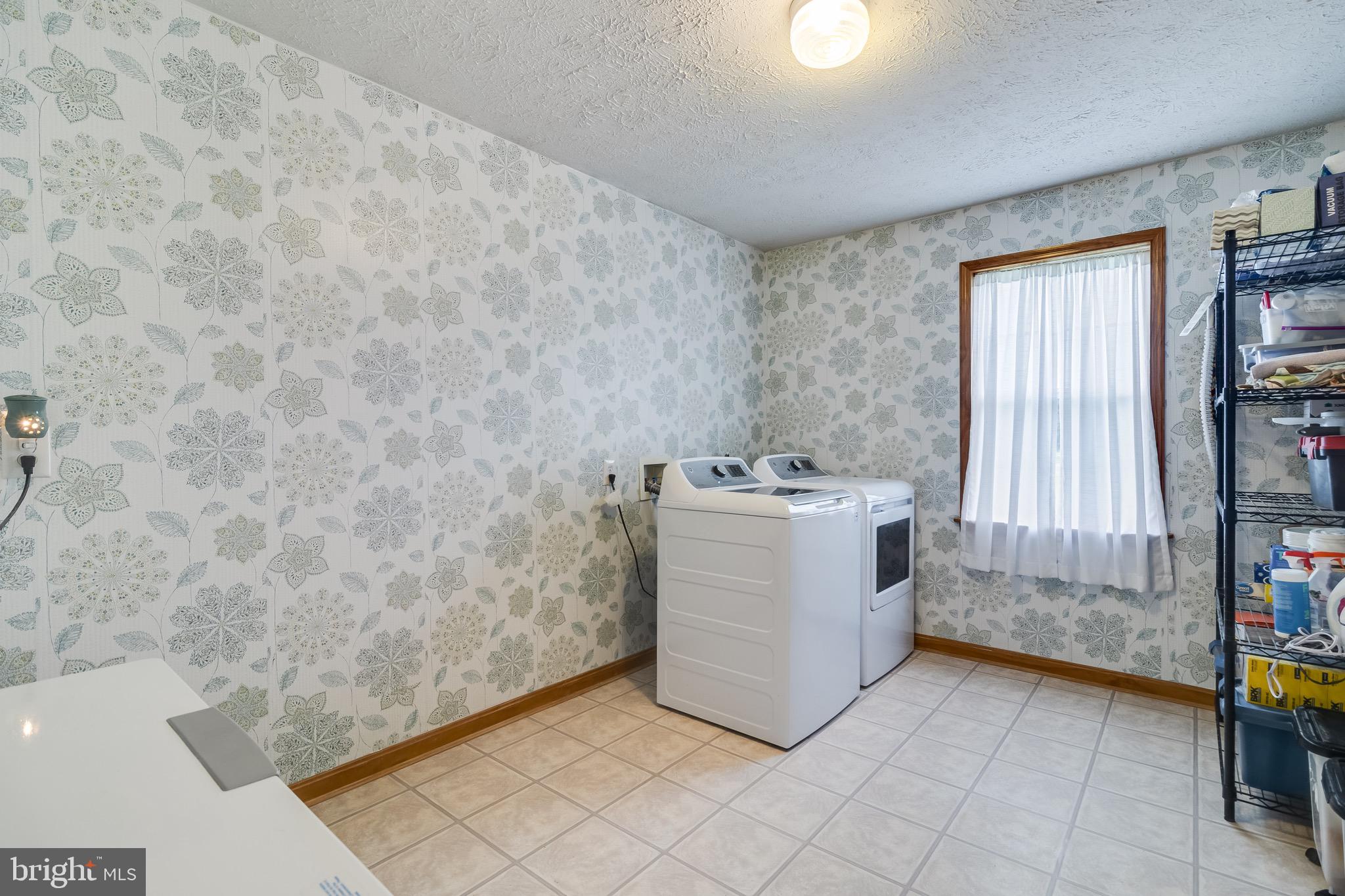 RESURRECTION MANOR - Residential