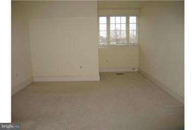 OLD TOWN GATEWAY - Residential Lease