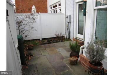 OLD TOWN GATEWAY - Residential Lease