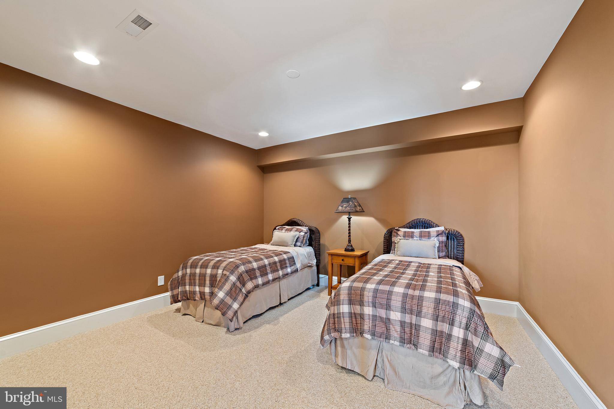 UNDERWOOD - Residential