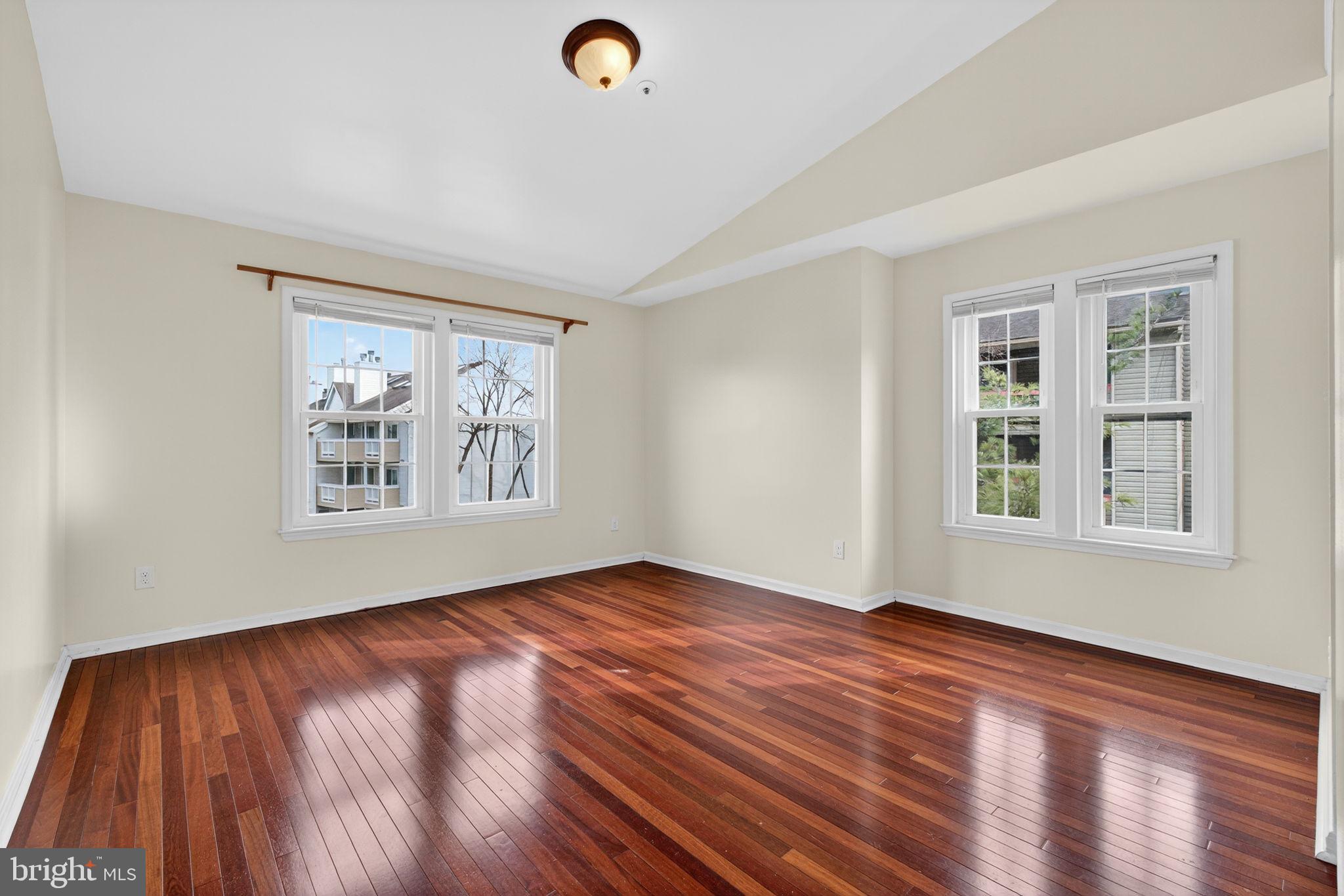 BRIDGEPORT CONDOS - Residential Lease