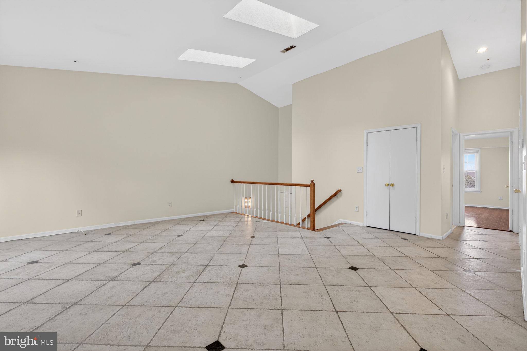 BRIDGEPORT CONDOS - Residential Lease