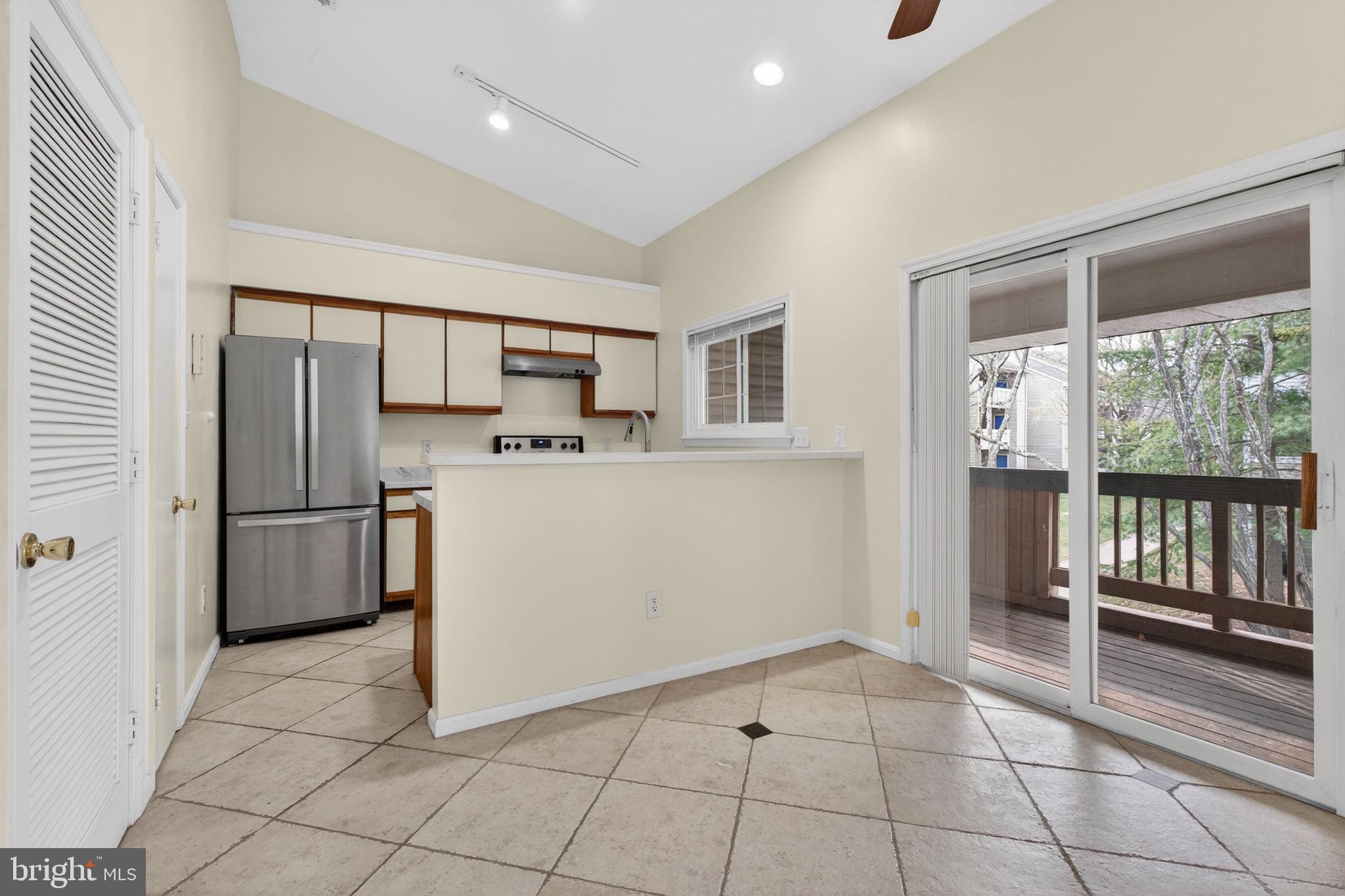 BRIDGEPORT CONDOS - Residential Lease