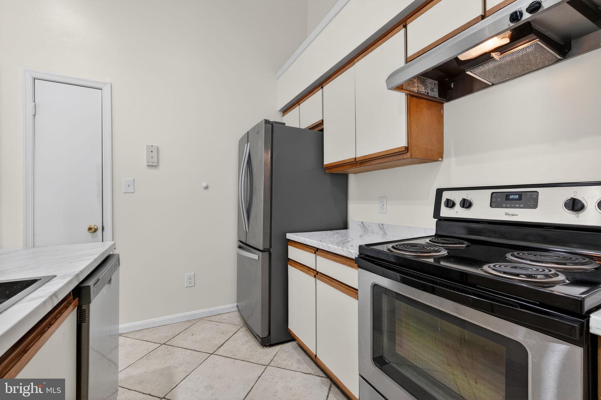 BRIDGEPORT CONDOS - Residential Lease