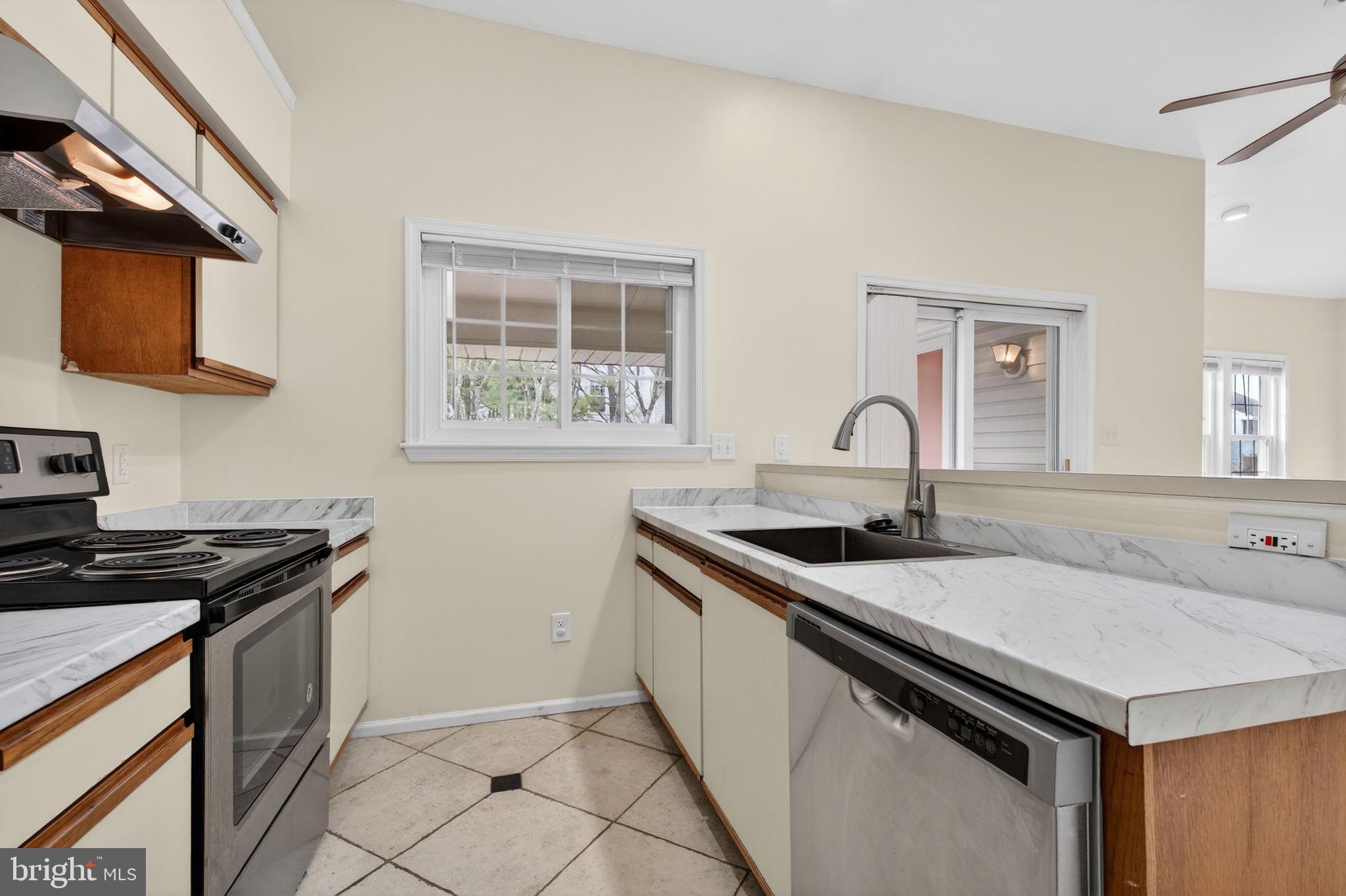 BRIDGEPORT CONDOS - Residential Lease