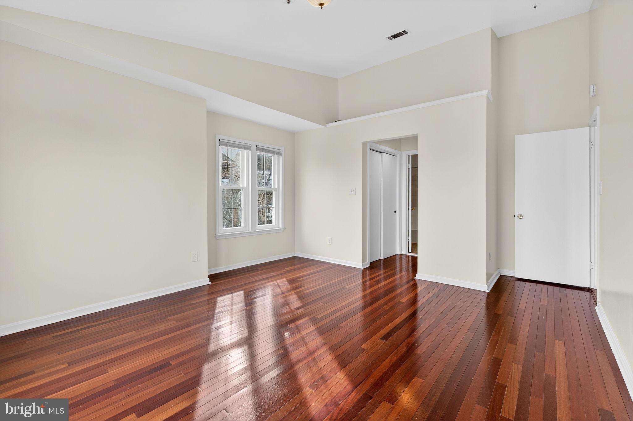 BRIDGEPORT CONDOS - Residential Lease