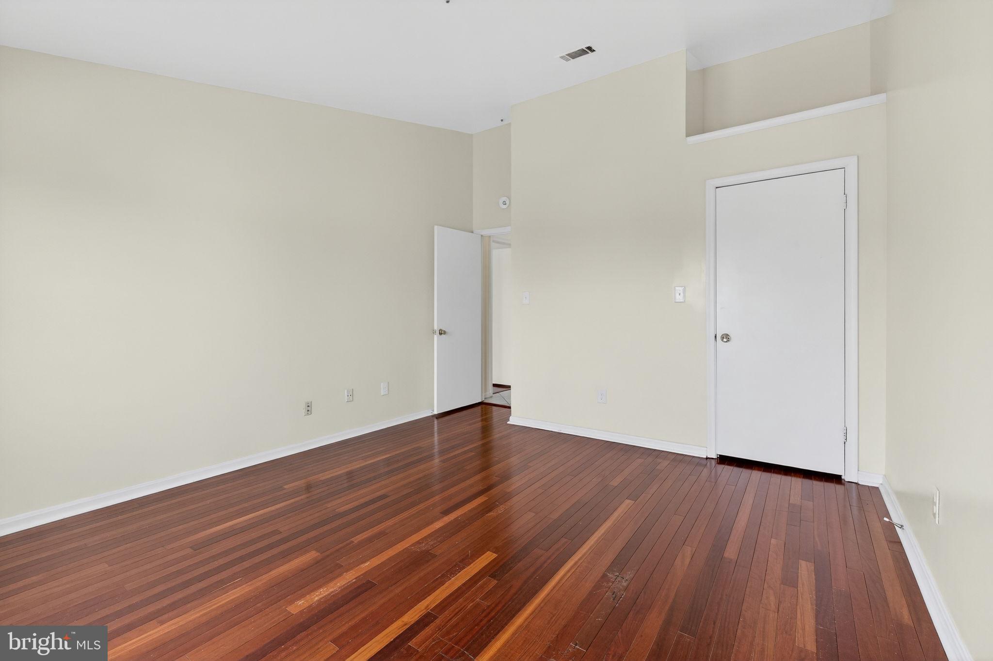 BRIDGEPORT CONDOS - Residential Lease