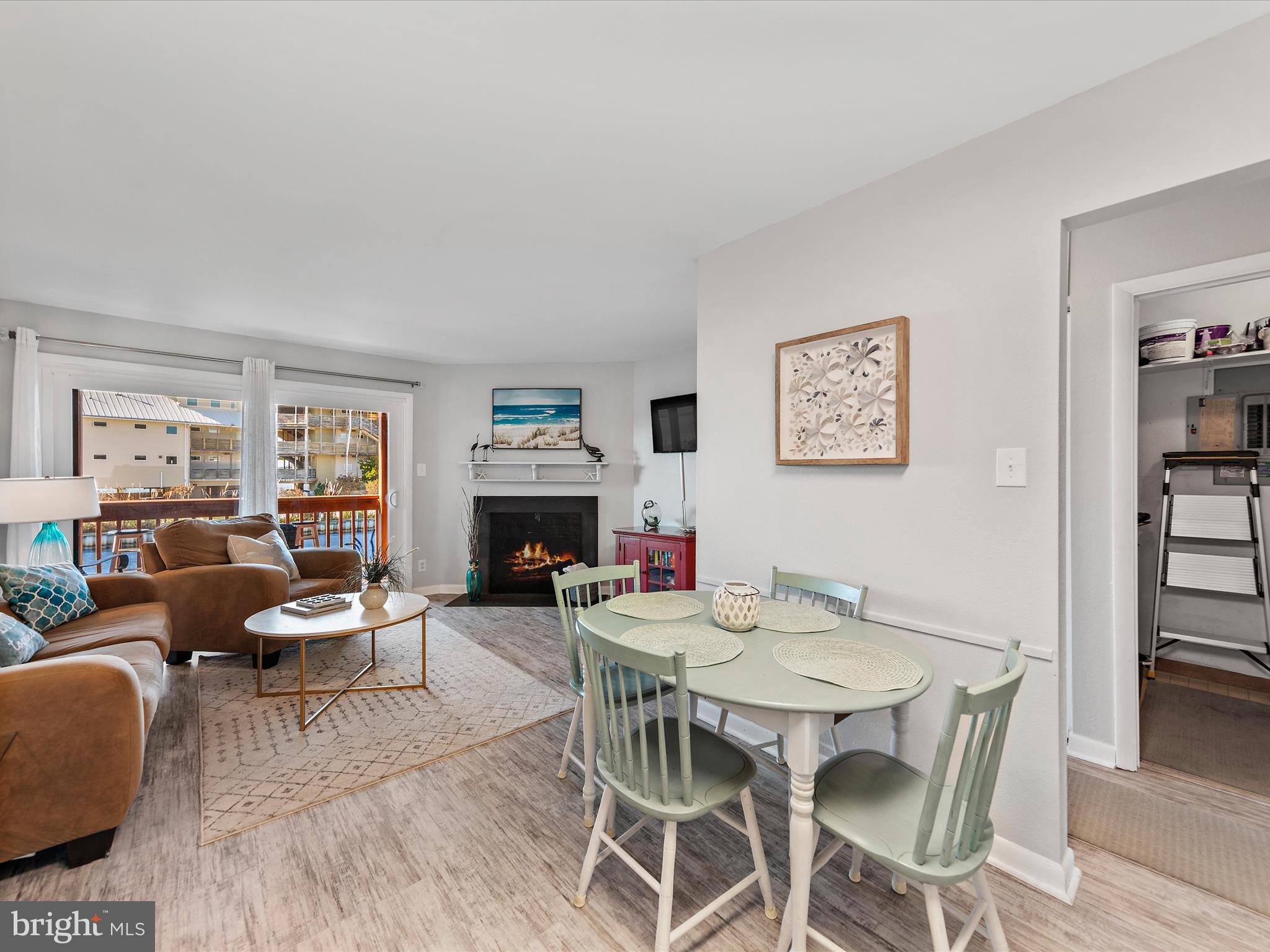 SUNSET LANDING - Residential