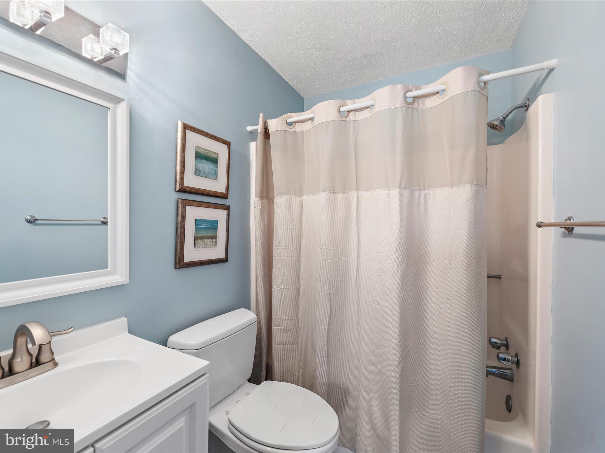 SUNSET LANDING - Residential