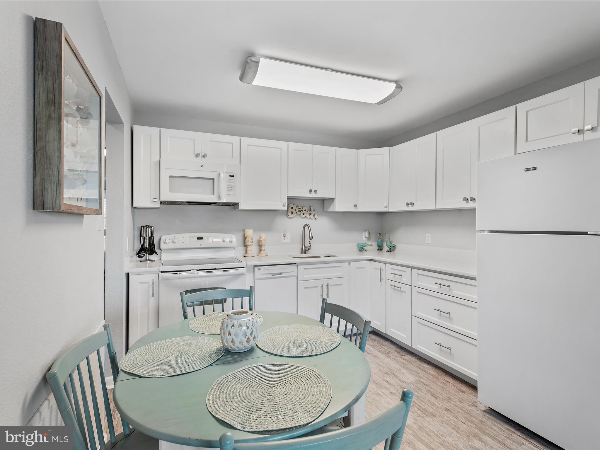 SUNSET LANDING - Residential