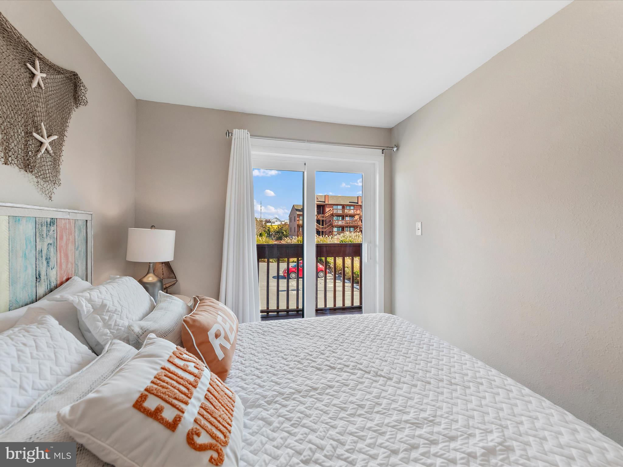 SUNSET LANDING - Residential