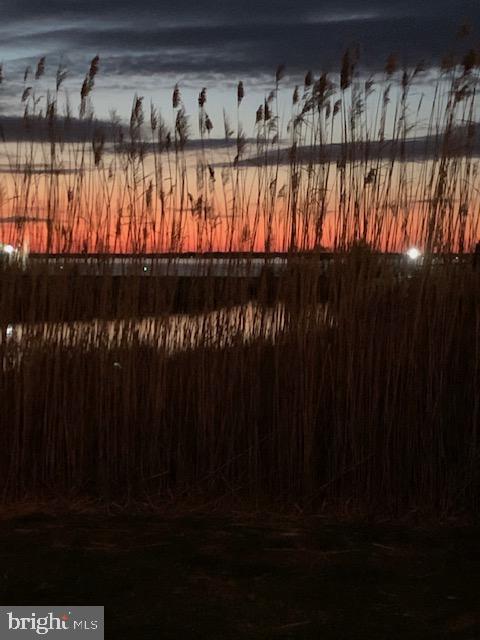 SUNSET LANDING - Residential