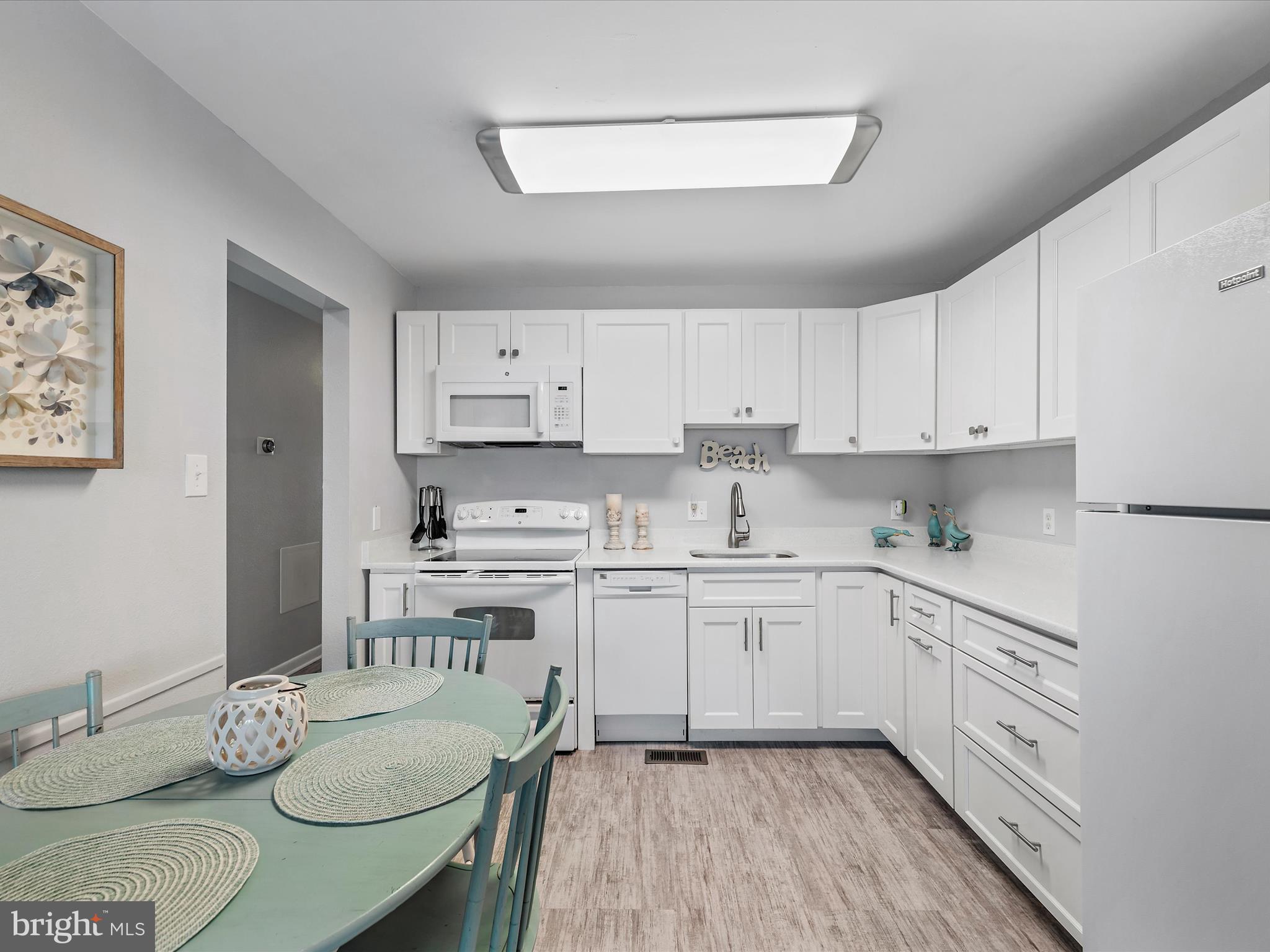 SUNSET LANDING - Residential