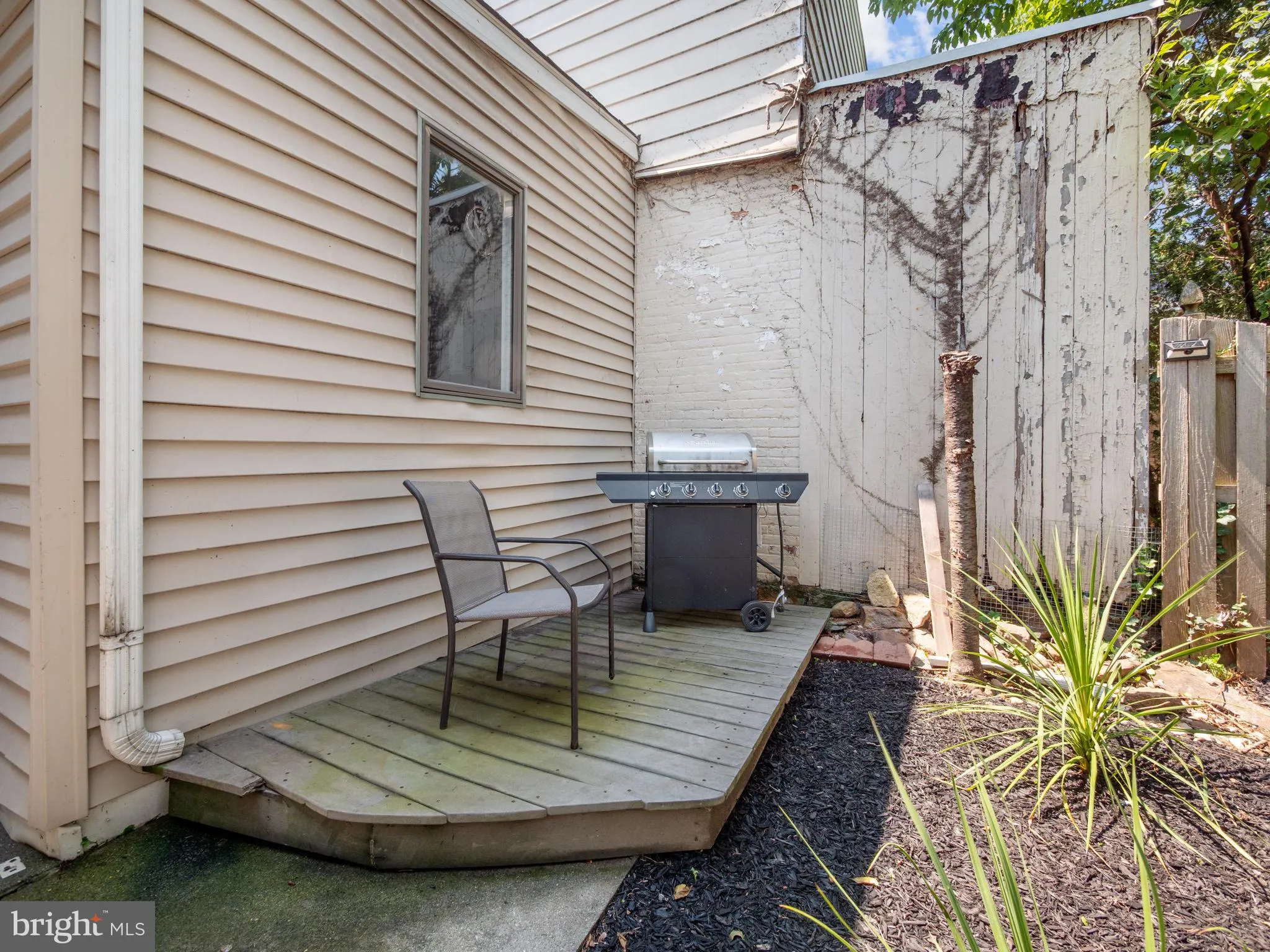 Allentown, Pennsylvania 18104, United States, 3 Bedrooms Bedrooms, ,2 BathroomsBathrooms,Residential,Pending,198087