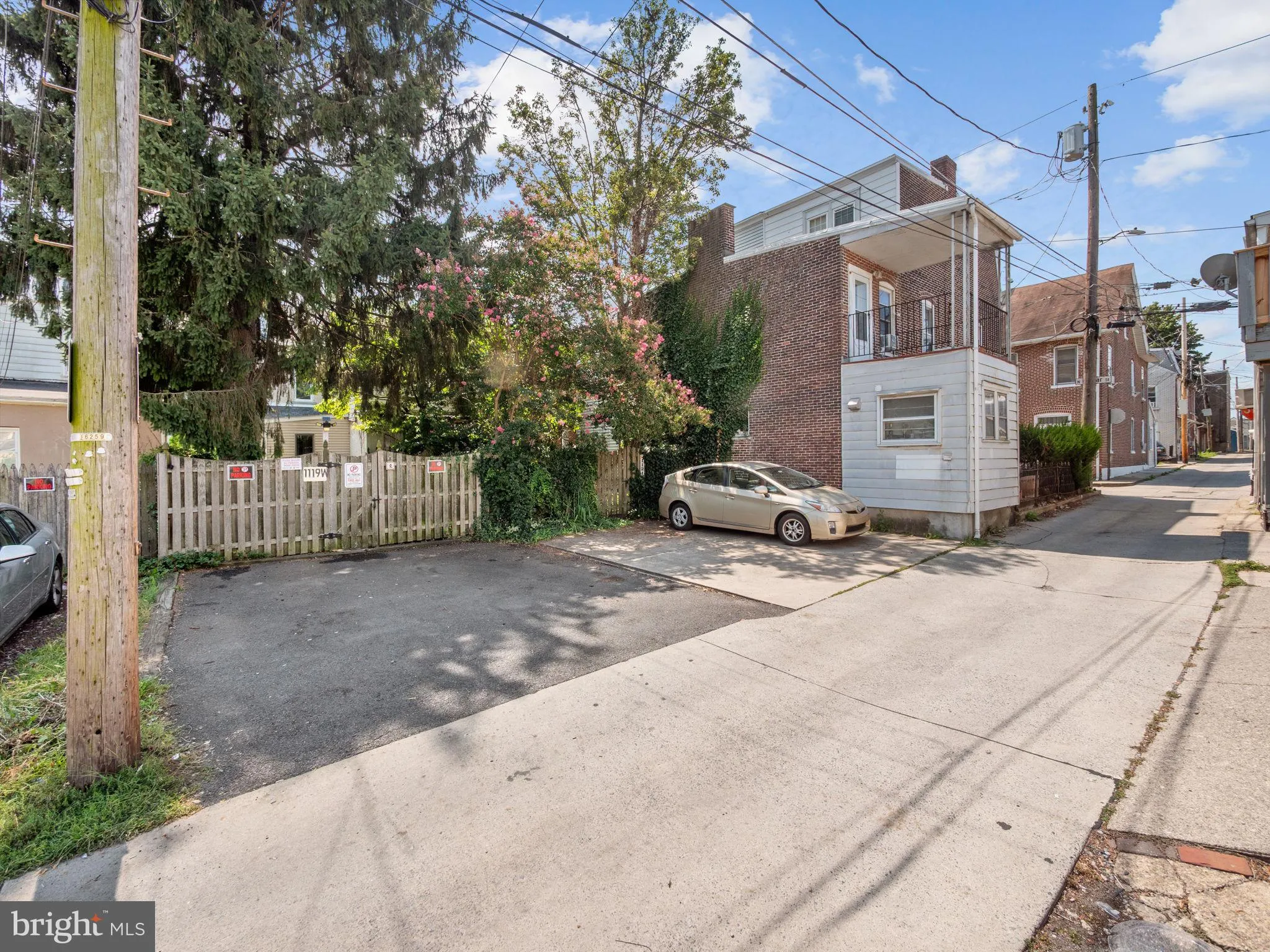 Allentown, Pennsylvania 18104, United States, 3 Bedrooms Bedrooms, ,2 BathroomsBathrooms,Residential,Pending,198087