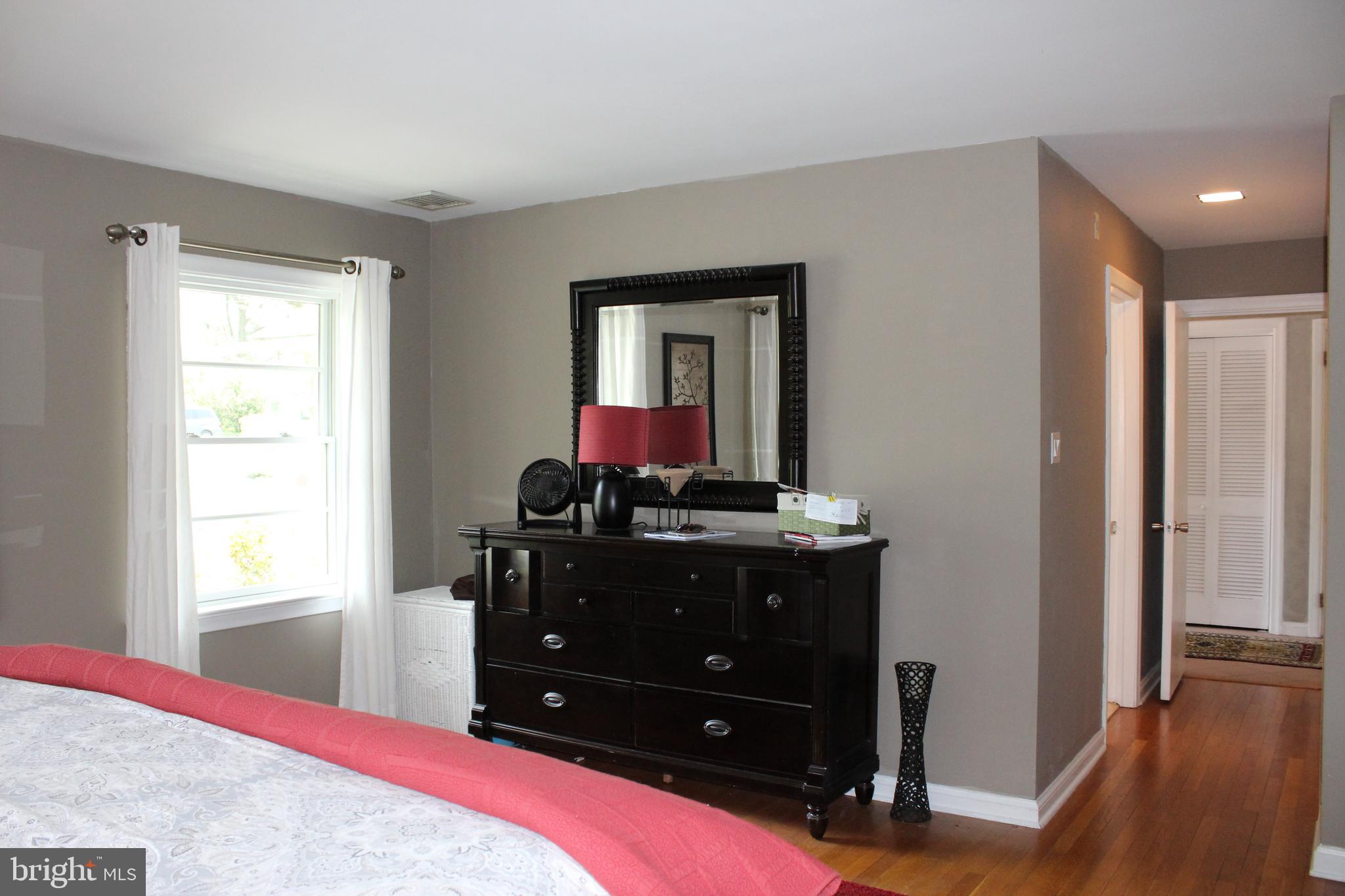 SCHOOL LANE HILLS - Residential