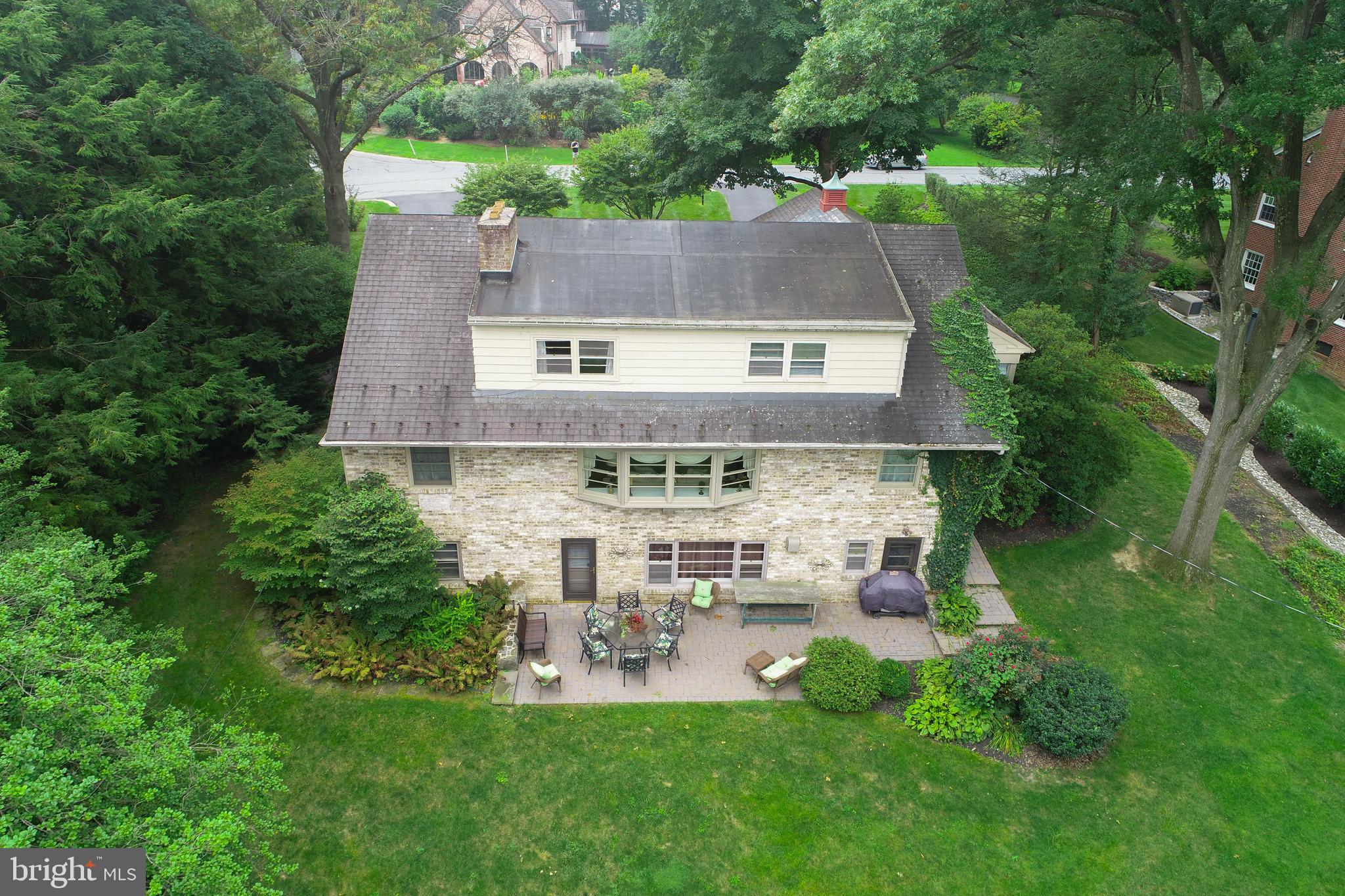 SCHOOL LANE HILLS - Residential