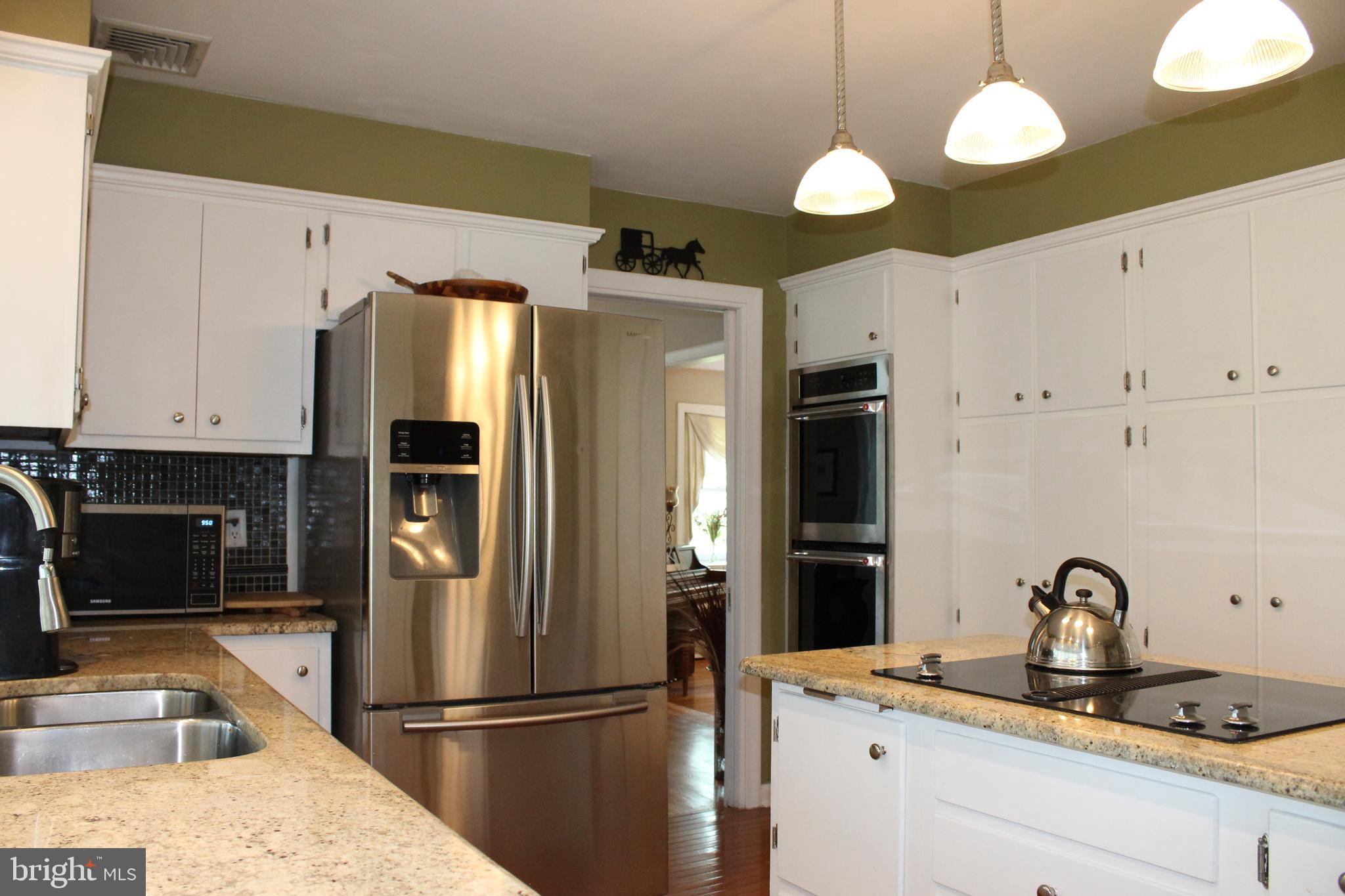 SCHOOL LANE HILLS - Residential