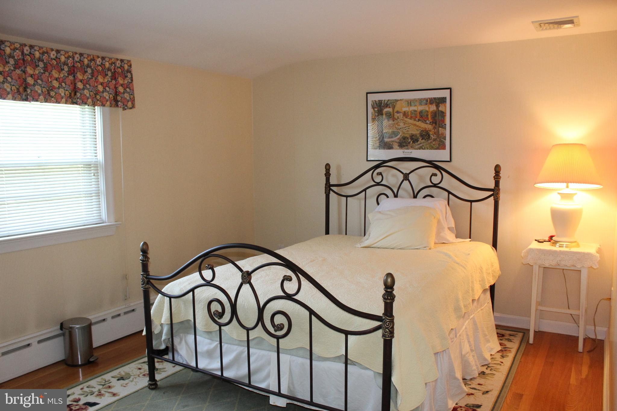 SCHOOL LANE HILLS - Residential