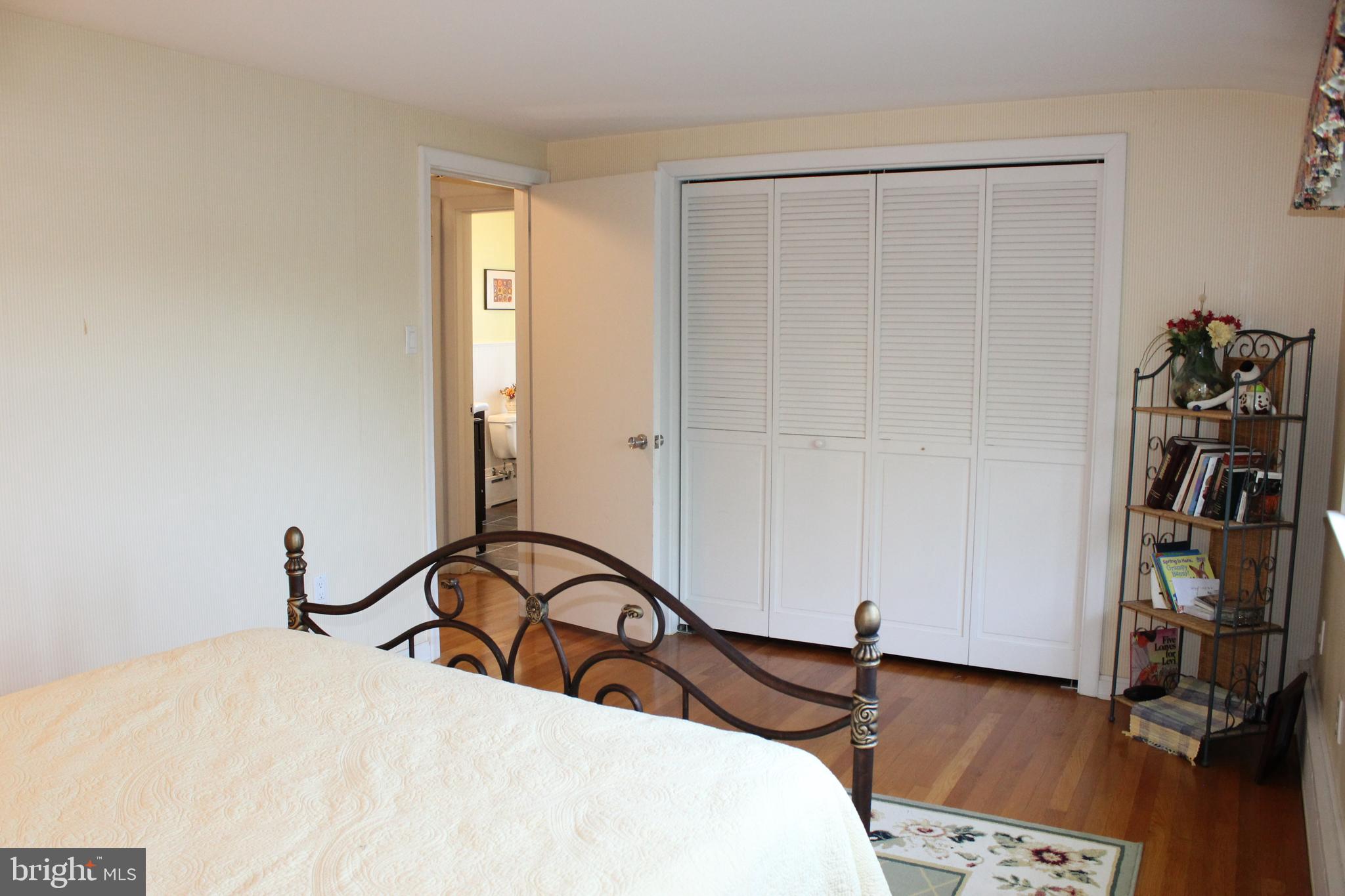SCHOOL LANE HILLS - Residential