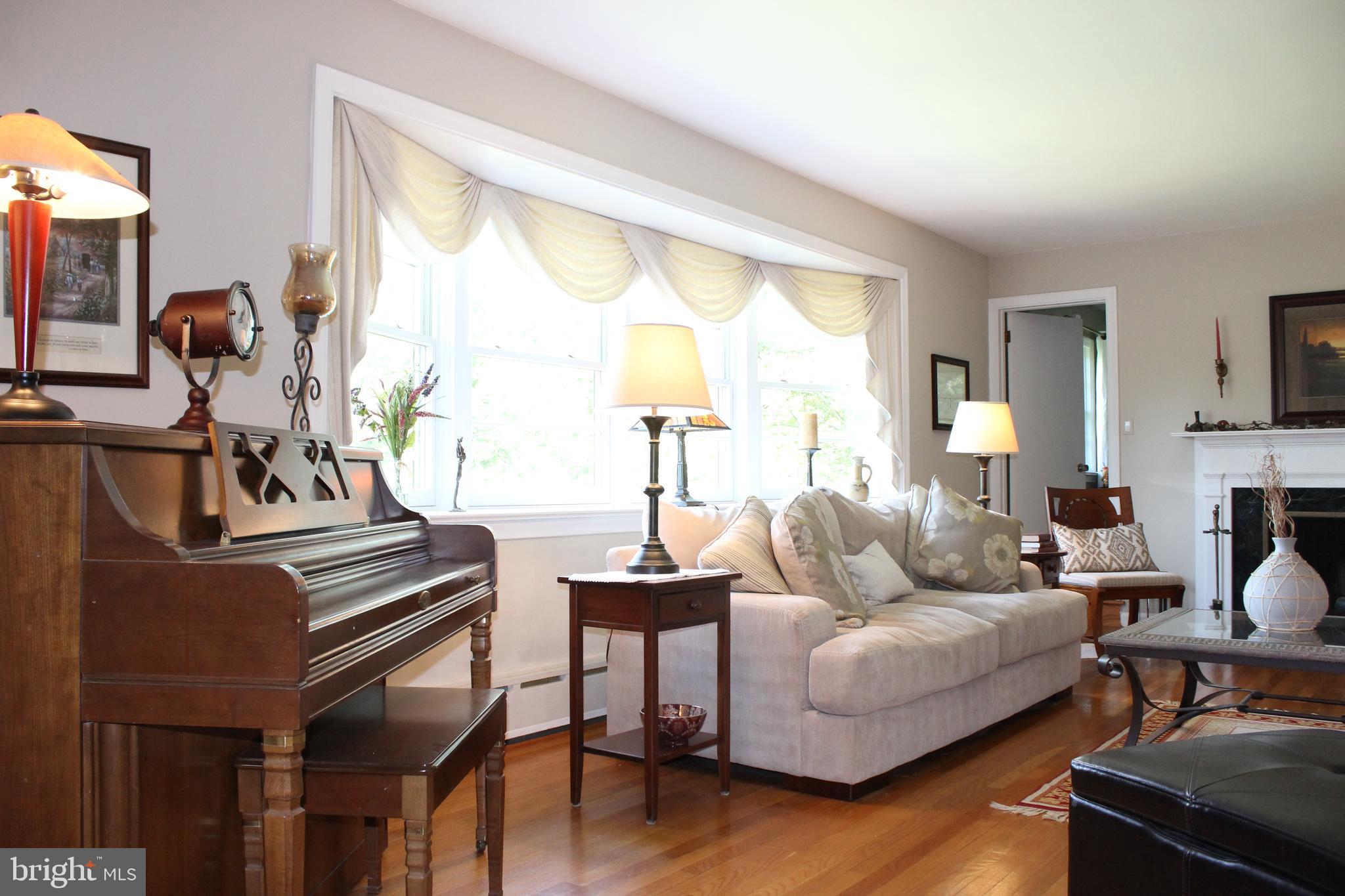 SCHOOL LANE HILLS - Residential
