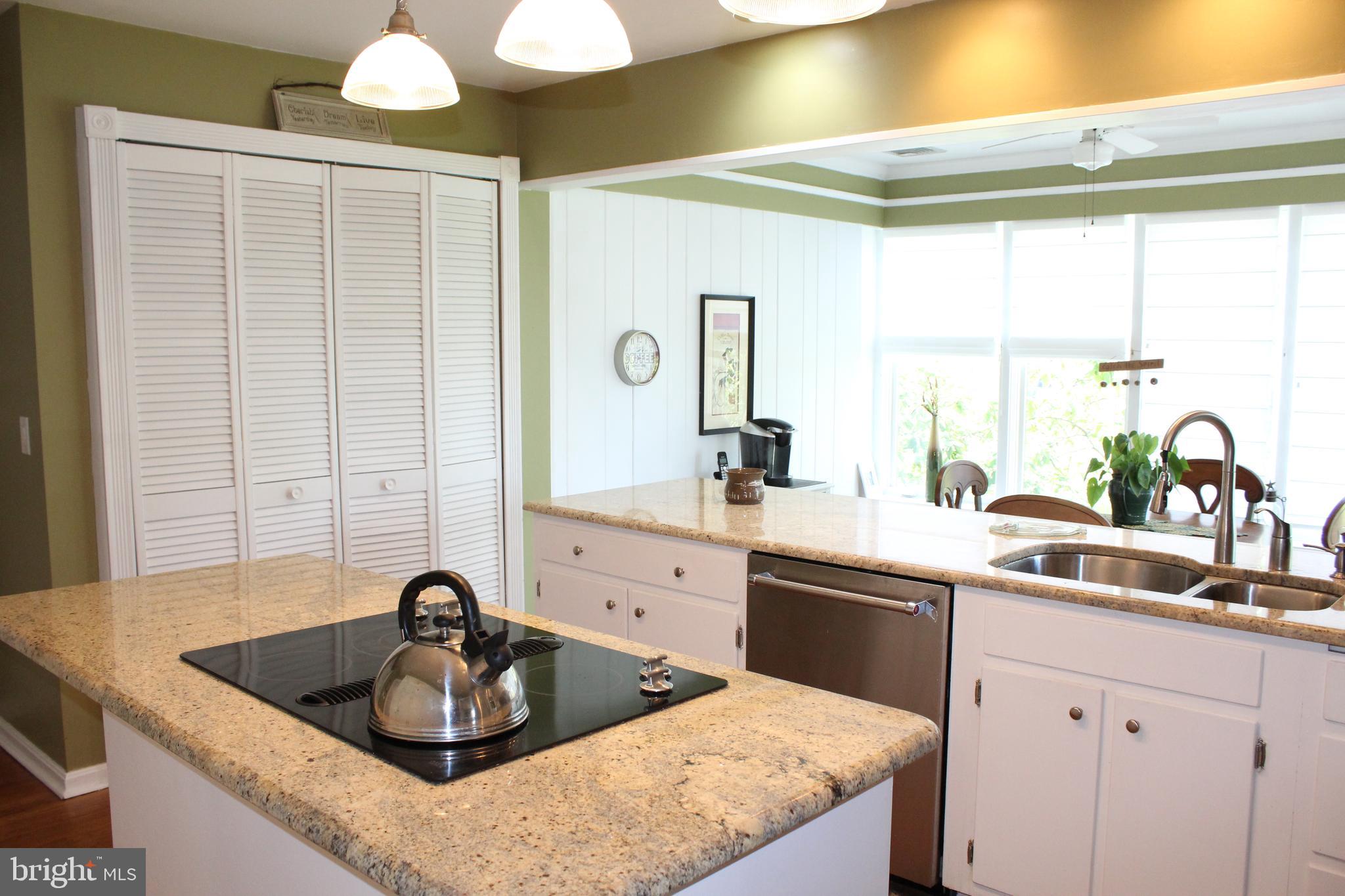SCHOOL LANE HILLS - Residential