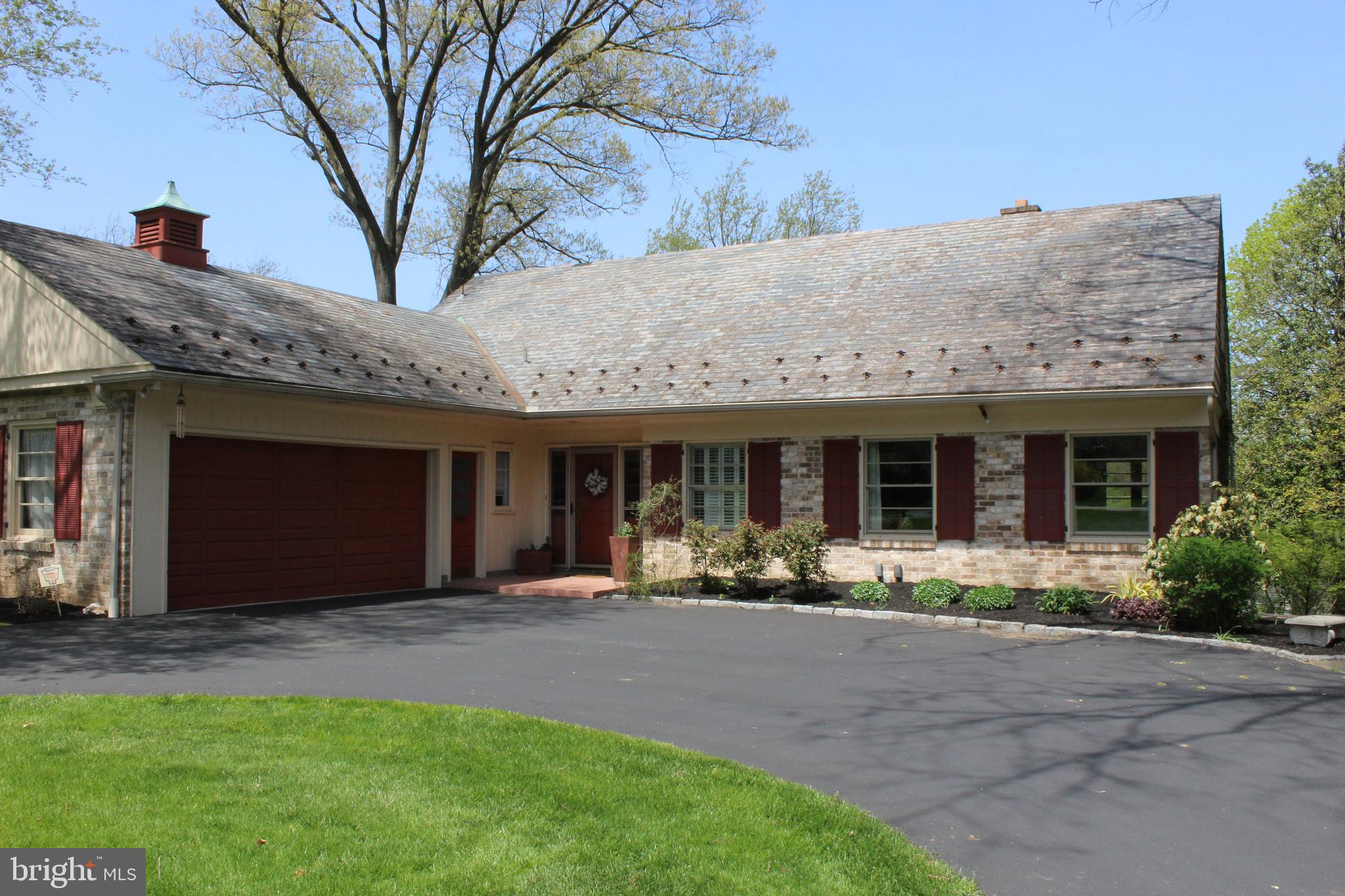 SCHOOL LANE HILLS - Residential