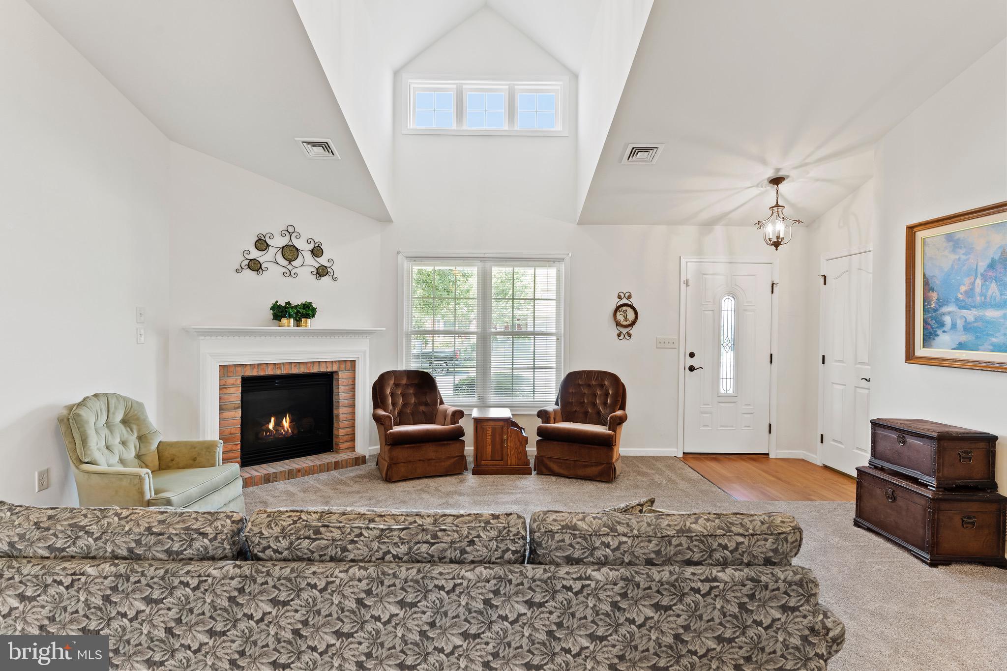 1065 CAMBRIDGE DRIVE