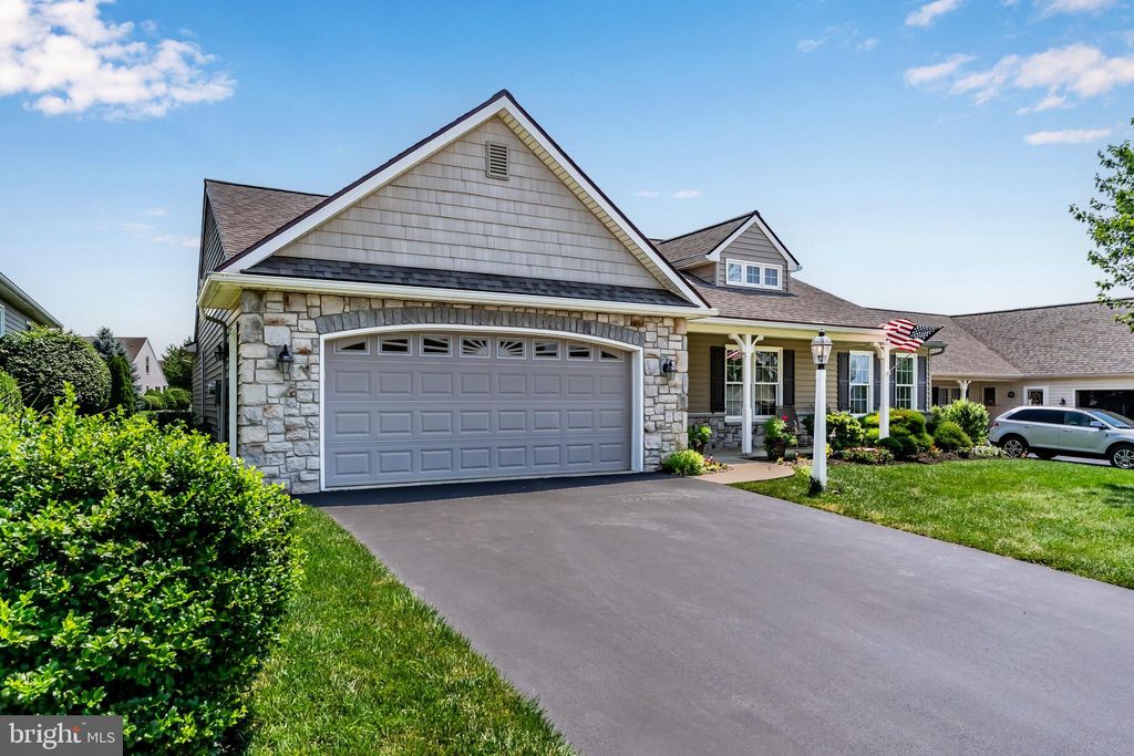 Photo of 1065 Cambridge Drive, MANHEIM, PA 17545 (MLS # PALA2072612)