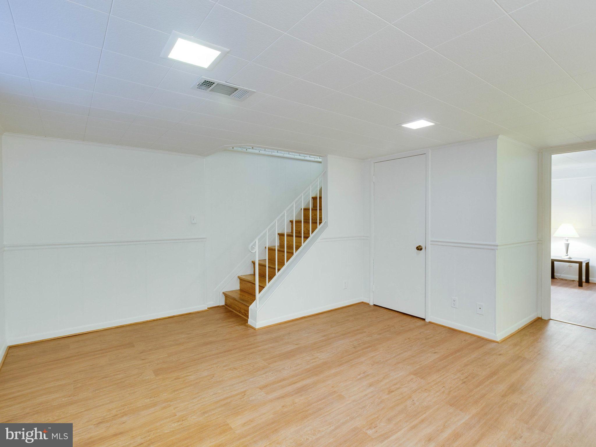 FAIRLINGTON MEADOWS - Residential