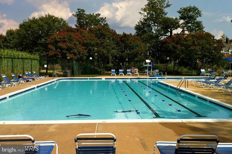 FAIRLINGTON MEADOWS - Residential