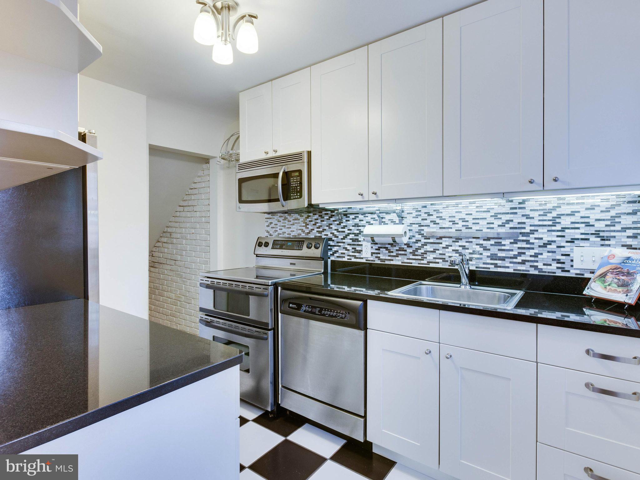 FAIRLINGTON MEADOWS - Residential