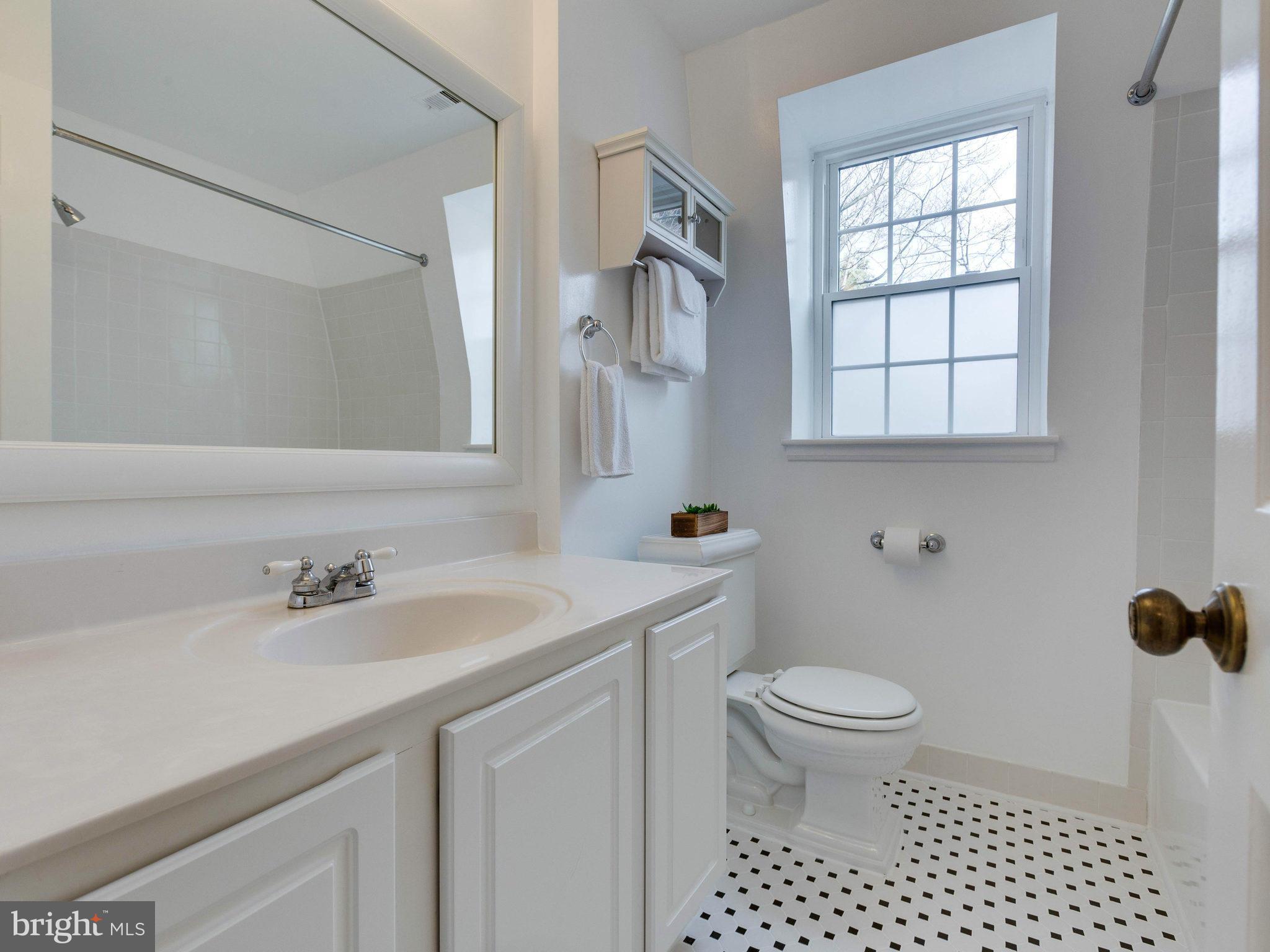 FAIRLINGTON MEADOWS - Residential