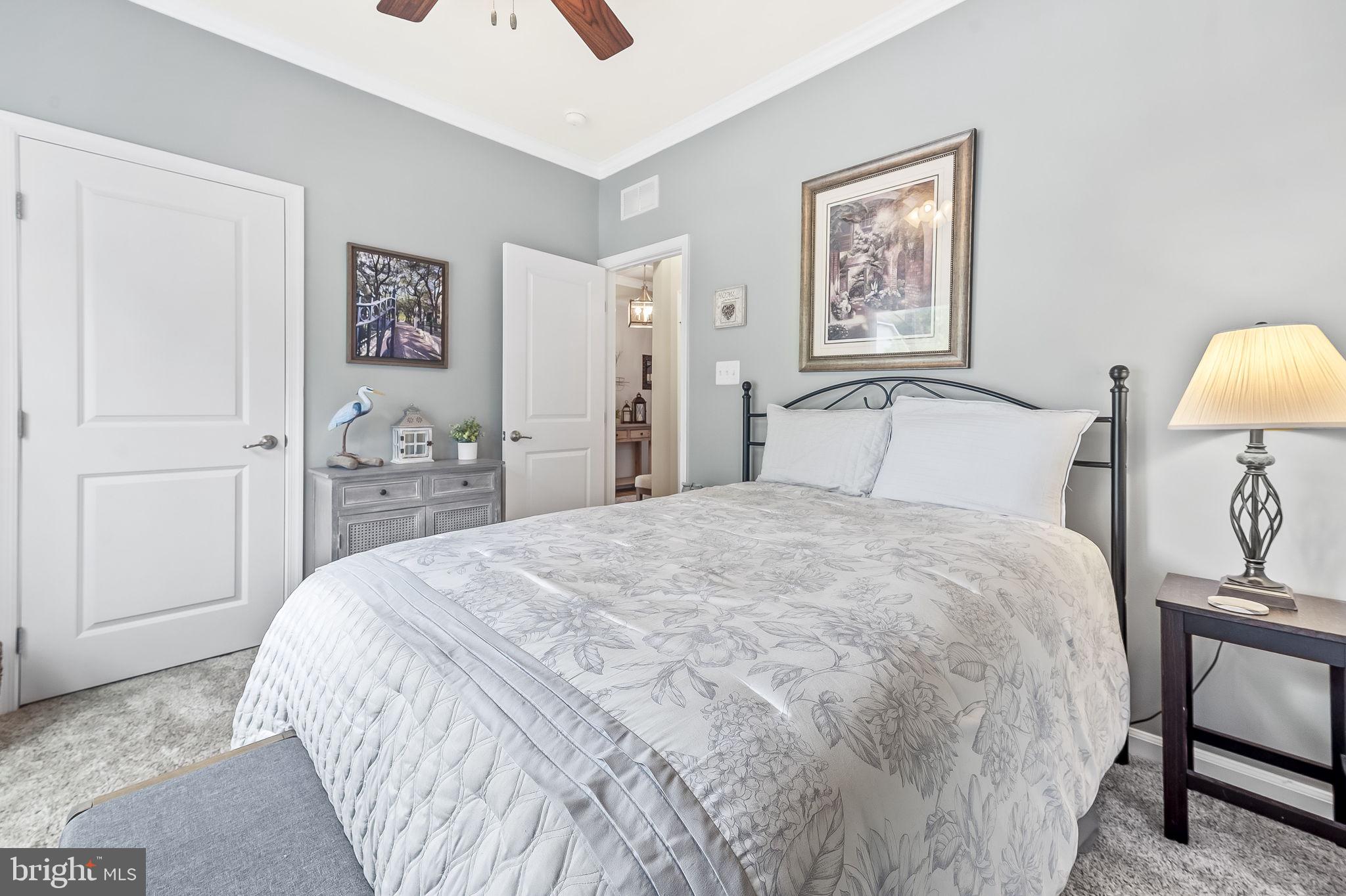 CREEKSIDE VILLAGE - Residential