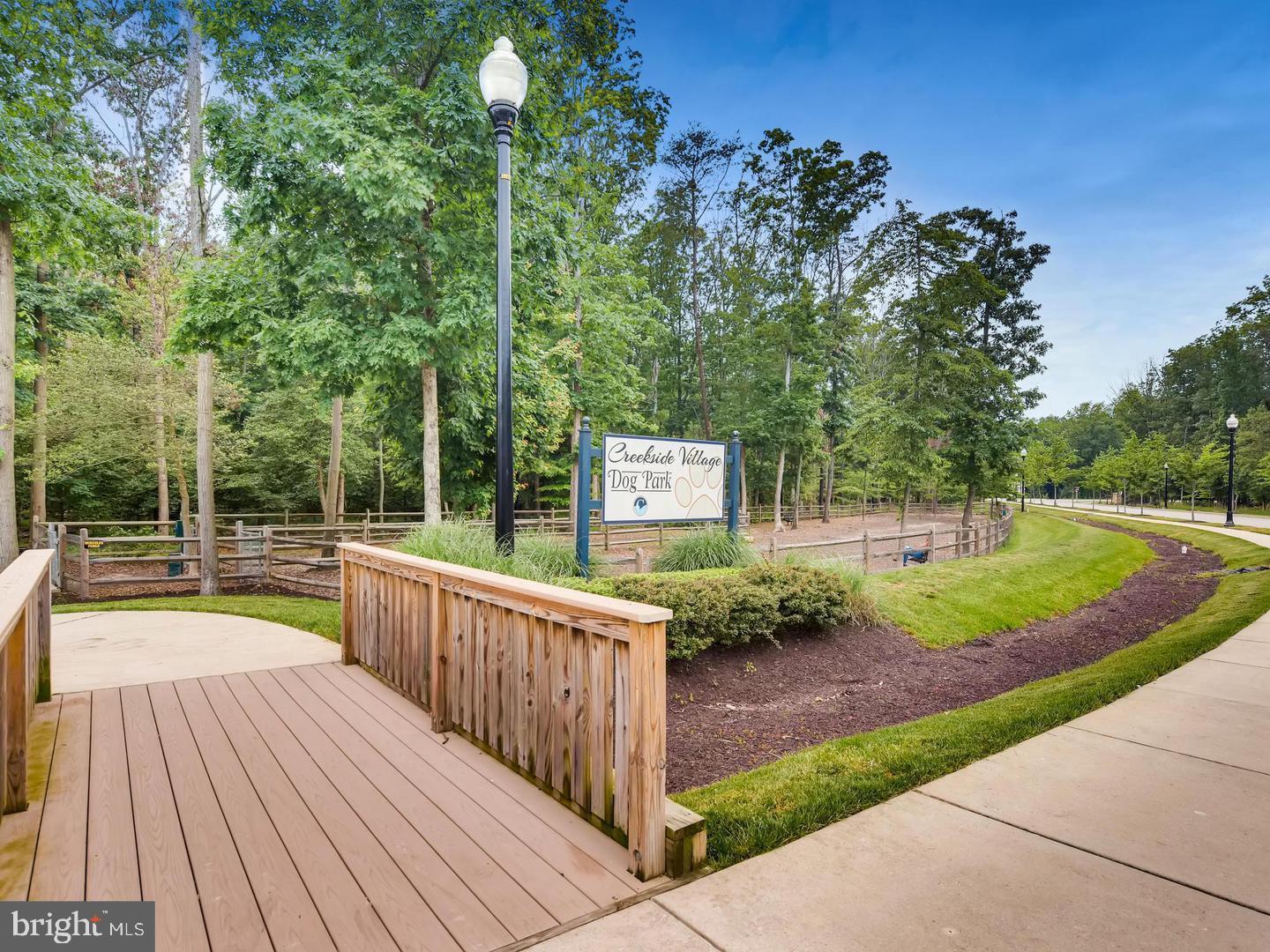 CREEKSIDE VILLAGE - Residential