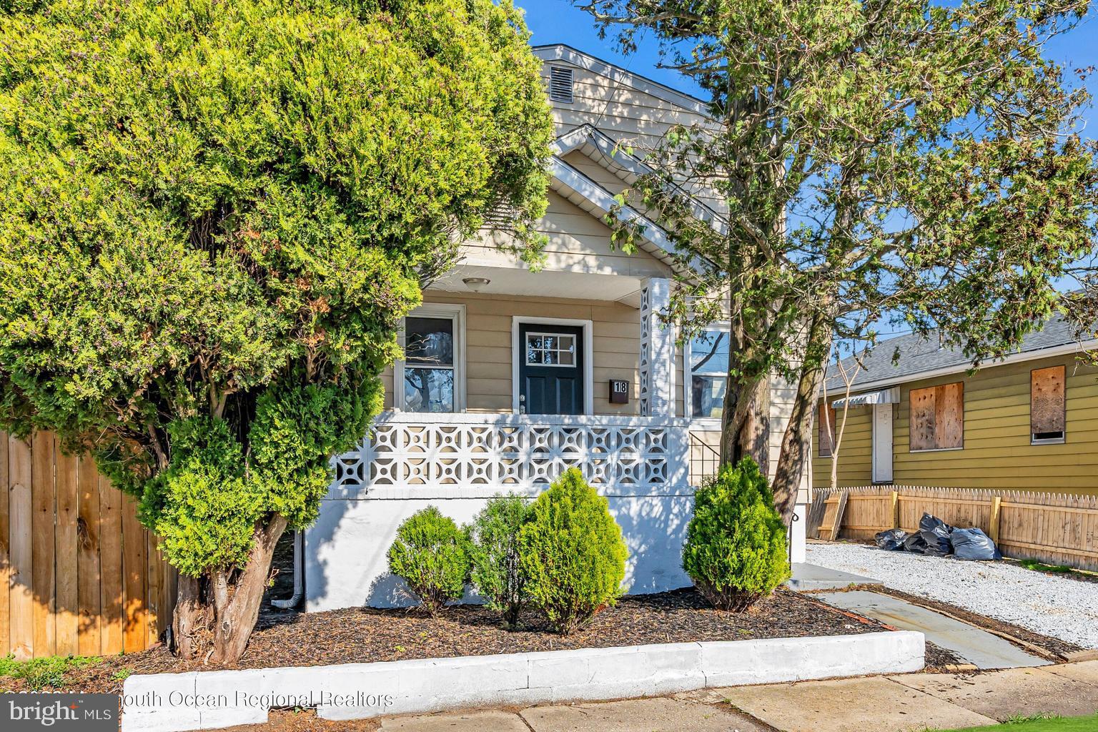 18 FISHER AVENUE