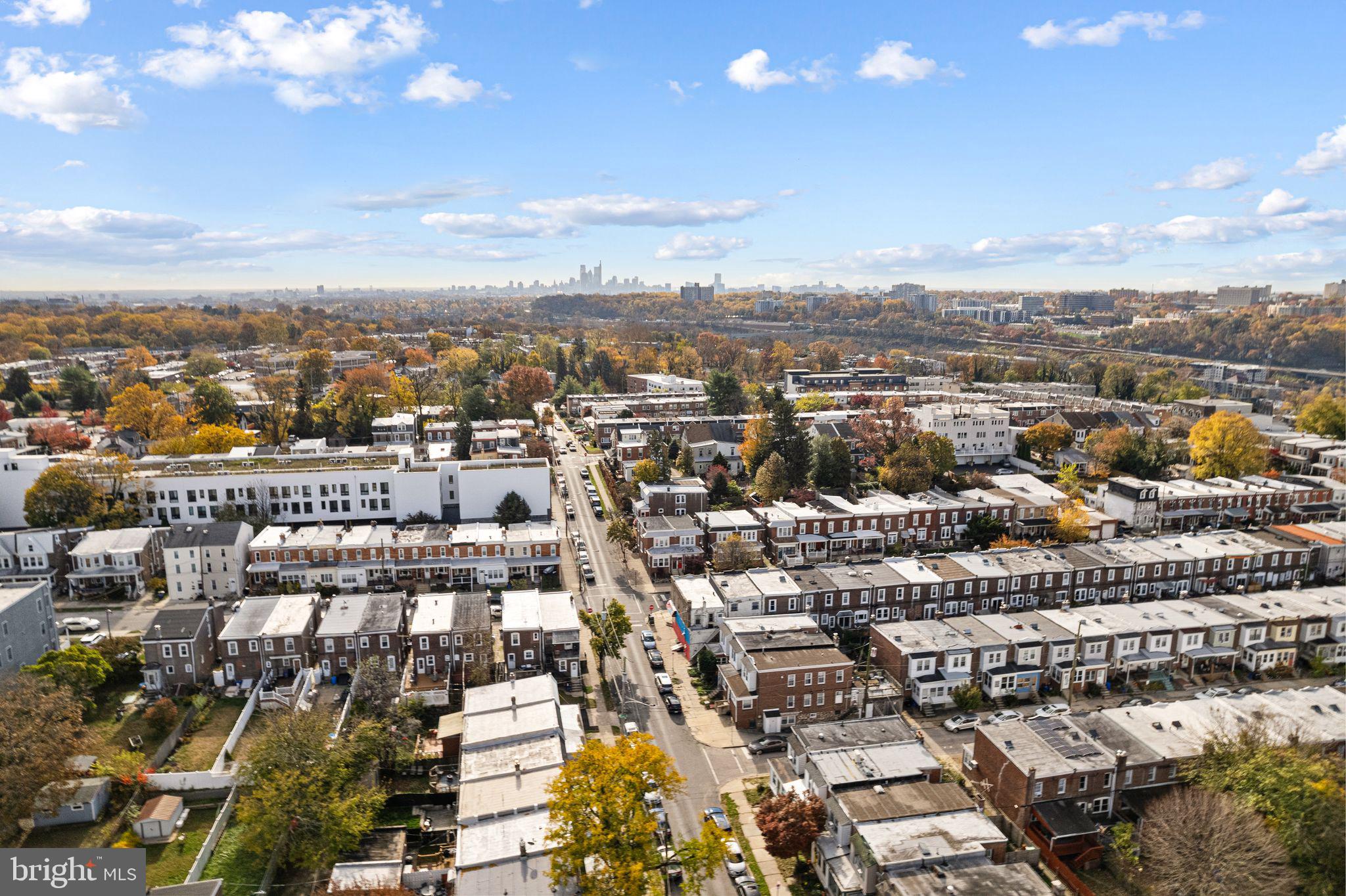 ROXBOROUGH - Residential