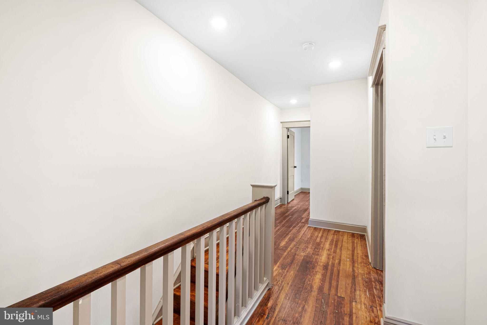 ROXBOROUGH - Residential