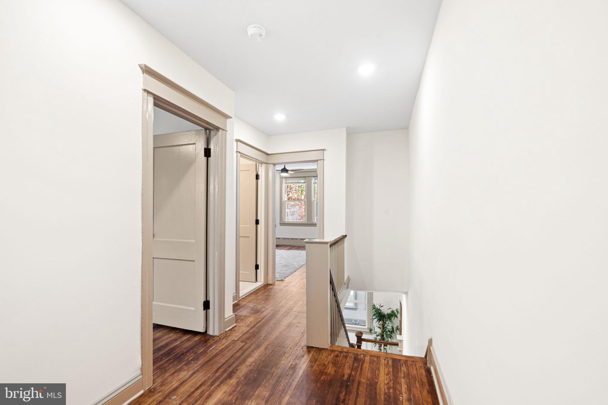 ROXBOROUGH - Residential