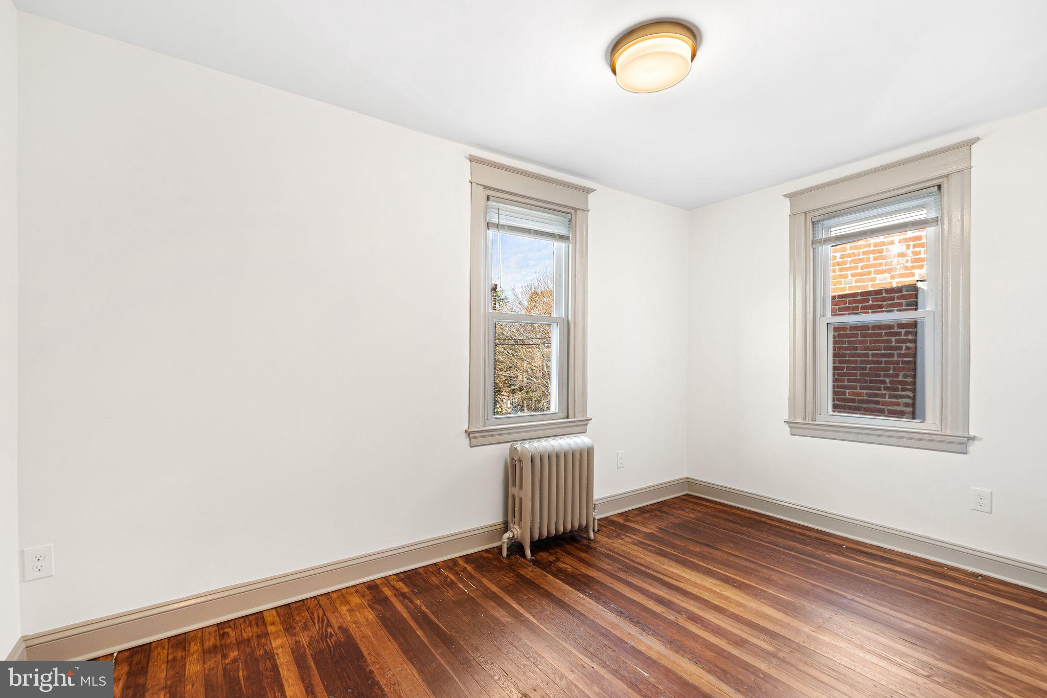 ROXBOROUGH - Residential