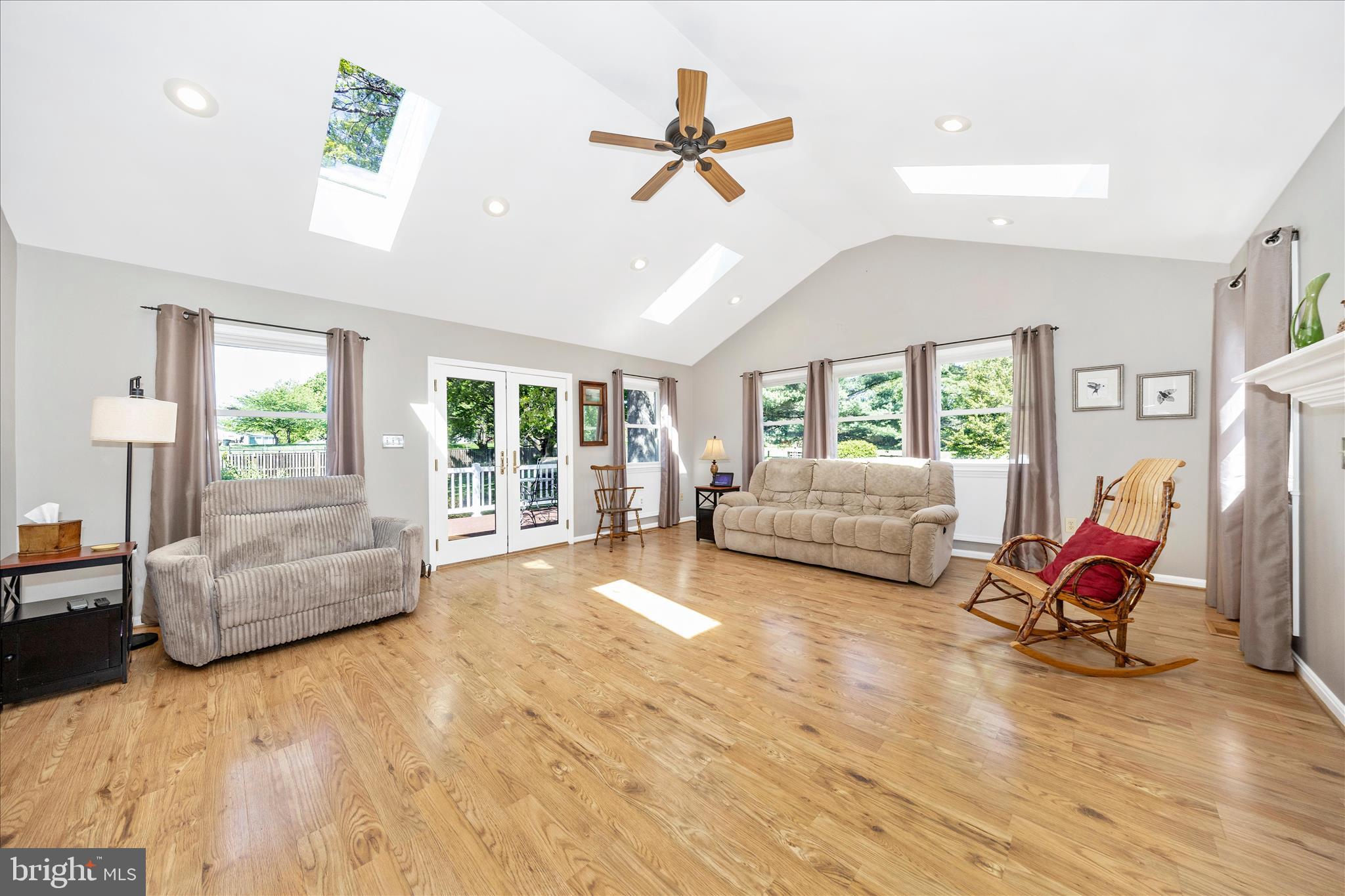 NEW DESIGN ACRES - Residential