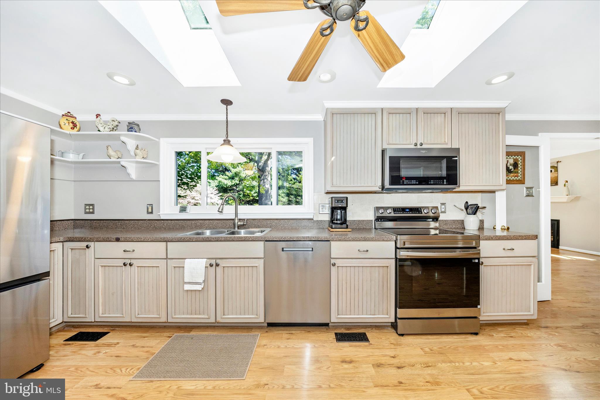 NEW DESIGN ACRES - Residential